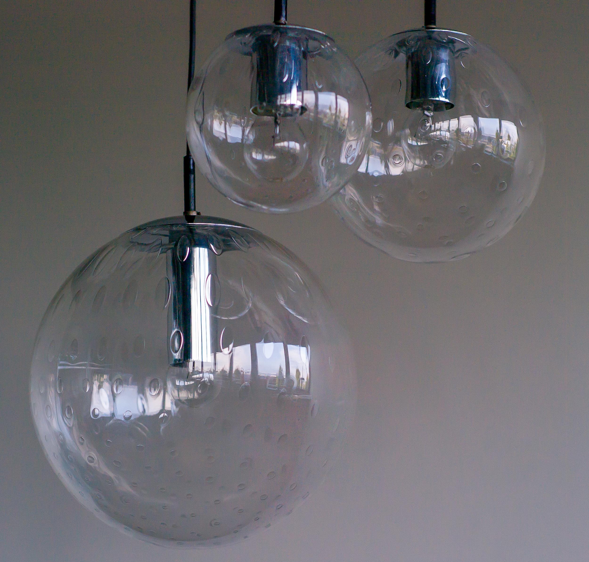 Lampada a sospensione RAAK con tre sfere a forma di bolla in vendita 2