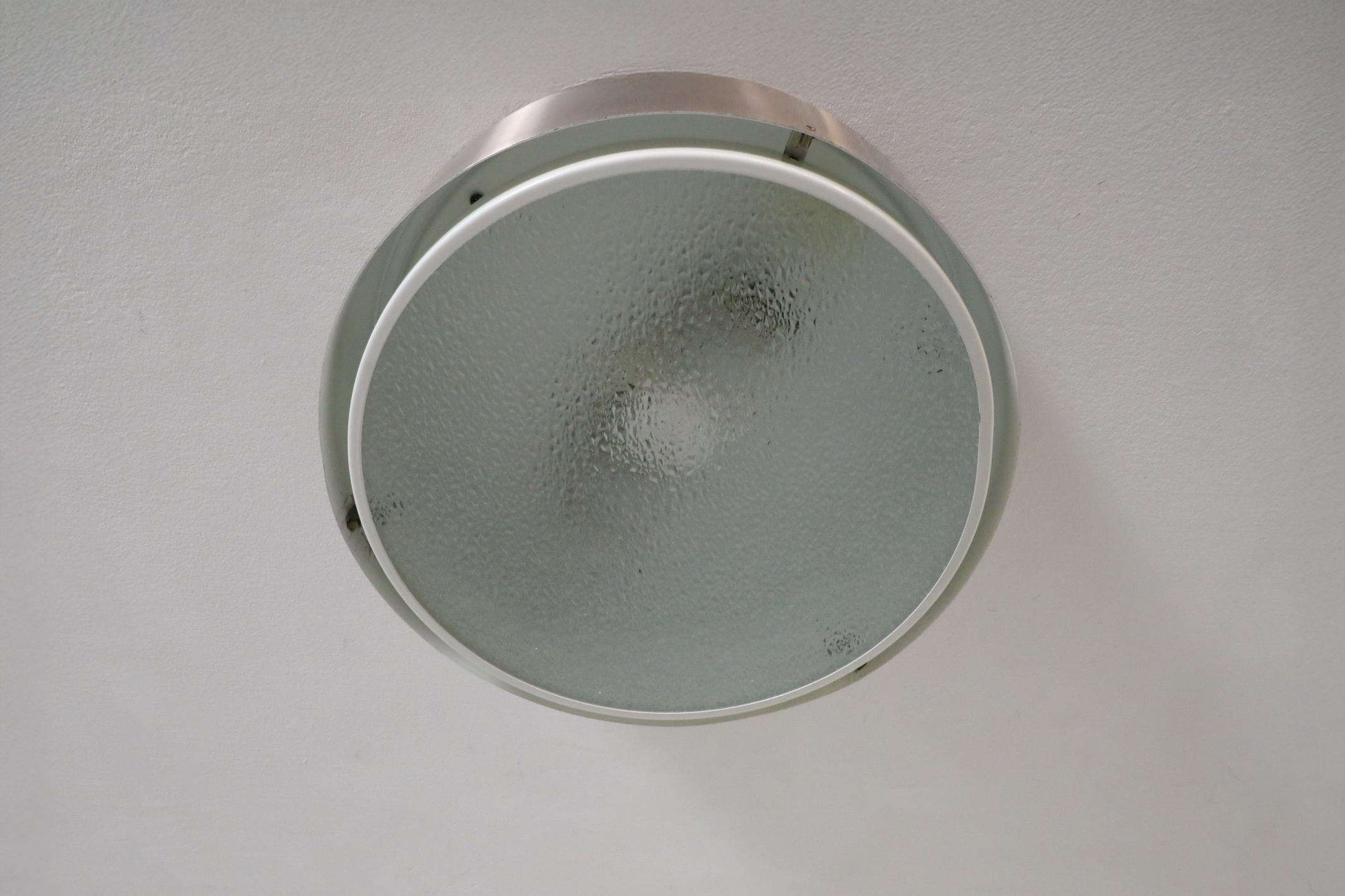 RAAK Pillola a forma di plafone con involucro in alluminio color Champagne in vendita 3
