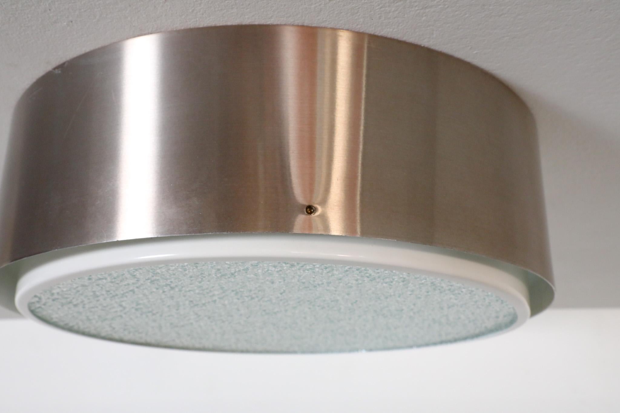 RAAK Pillola a forma di plafone con involucro in alluminio color Champagne in vendita 5