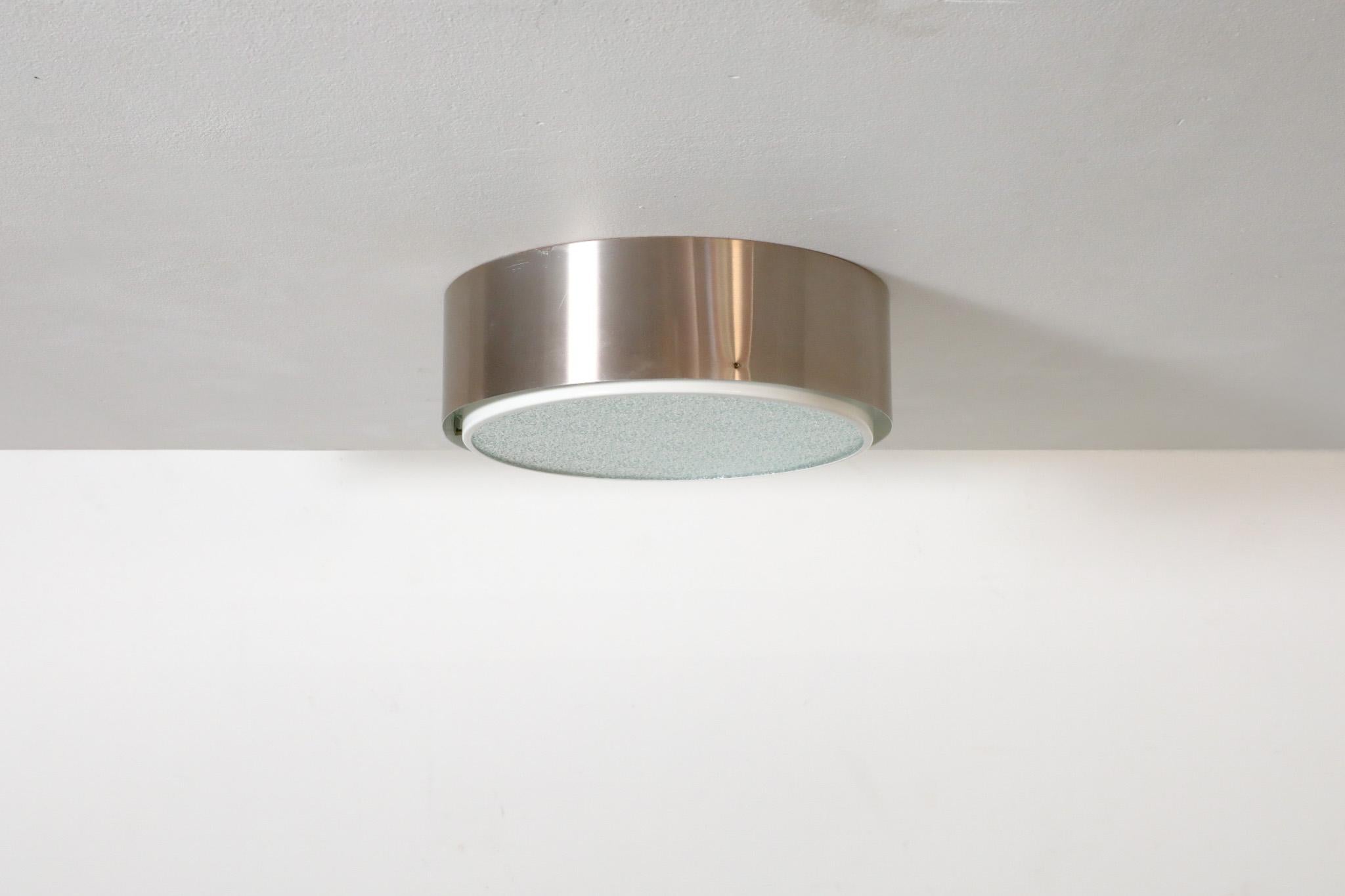 Olandese RAAK Pillola a forma di plafone con involucro in alluminio color Champagne in vendita