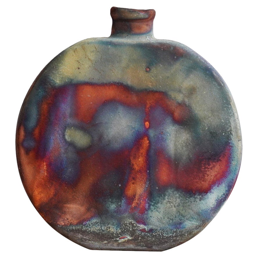 Vase en poterie raku Raaquu Kumo, entièrement en cuivre mat, céramique faite à la main, Malaisie en vente
