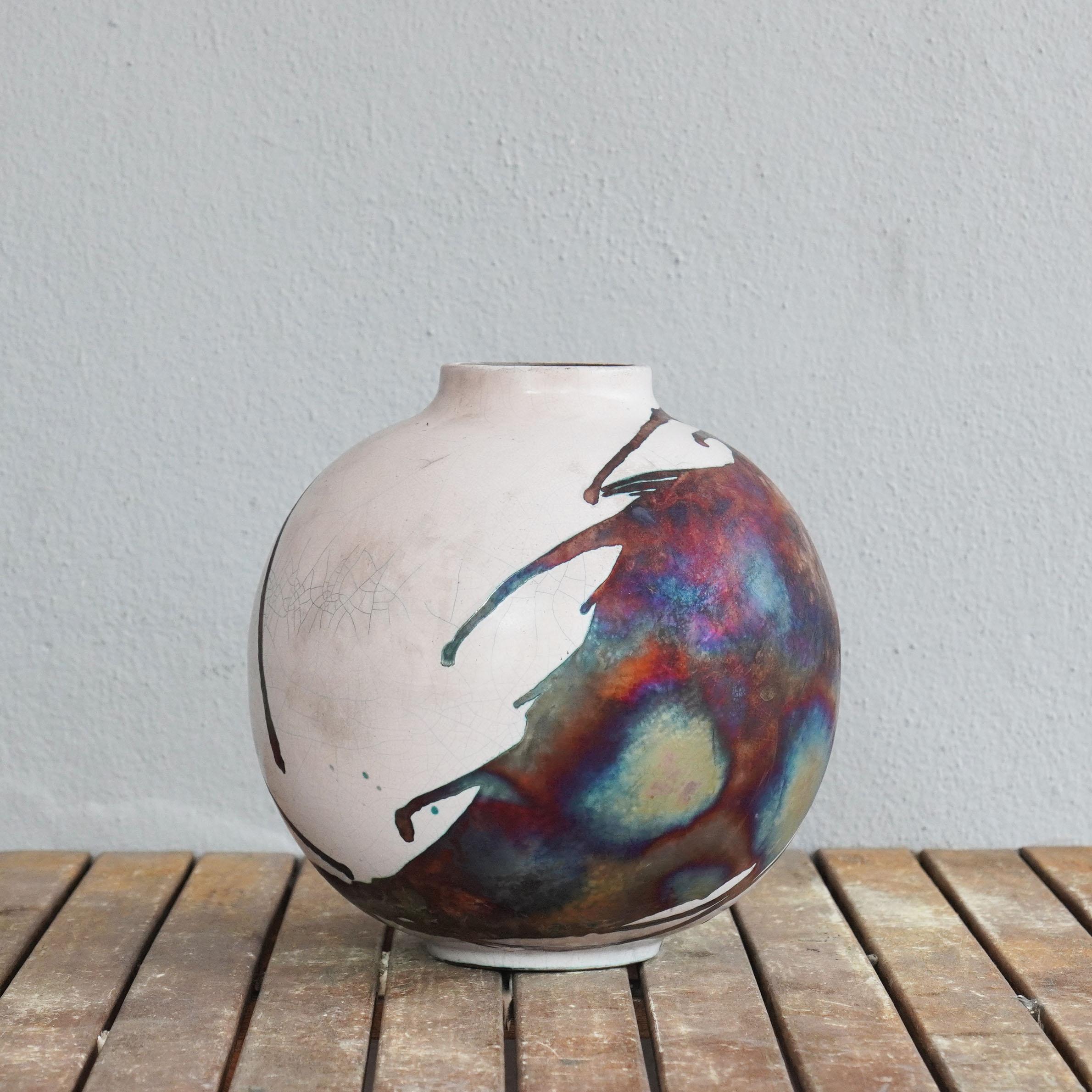 Raaquu Raku Fired Large Globe Vase S/N0000467 Centerpiece Art Series, Malaysia In New Condition In Petaling Jaya, MY