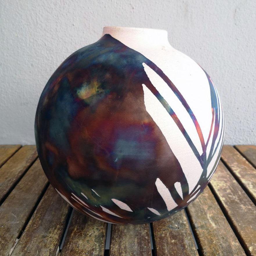 Raaquu Raku Jarrón Globo Grande Cocido S/N0000589 Centro de mesa Serie Arte, Malasia Malasio