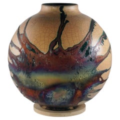 Raaquu Raku grand vase globe cuit à la chaux S/N0000622, Série Centre de table d'art