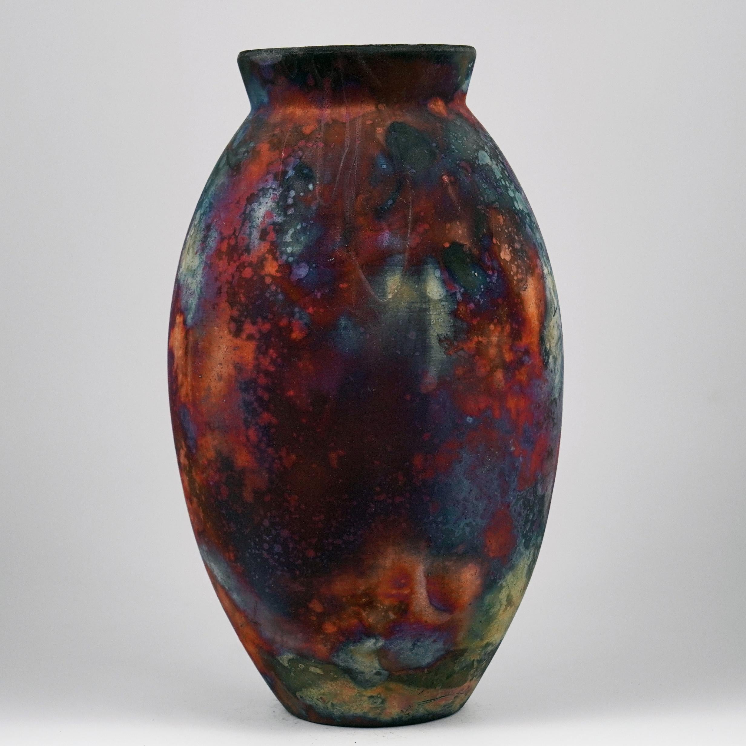 Moderno Vaso ovale grande cotto Raaquu Raku S/N0000207 Centerpiece Art Series, Malesia in vendita