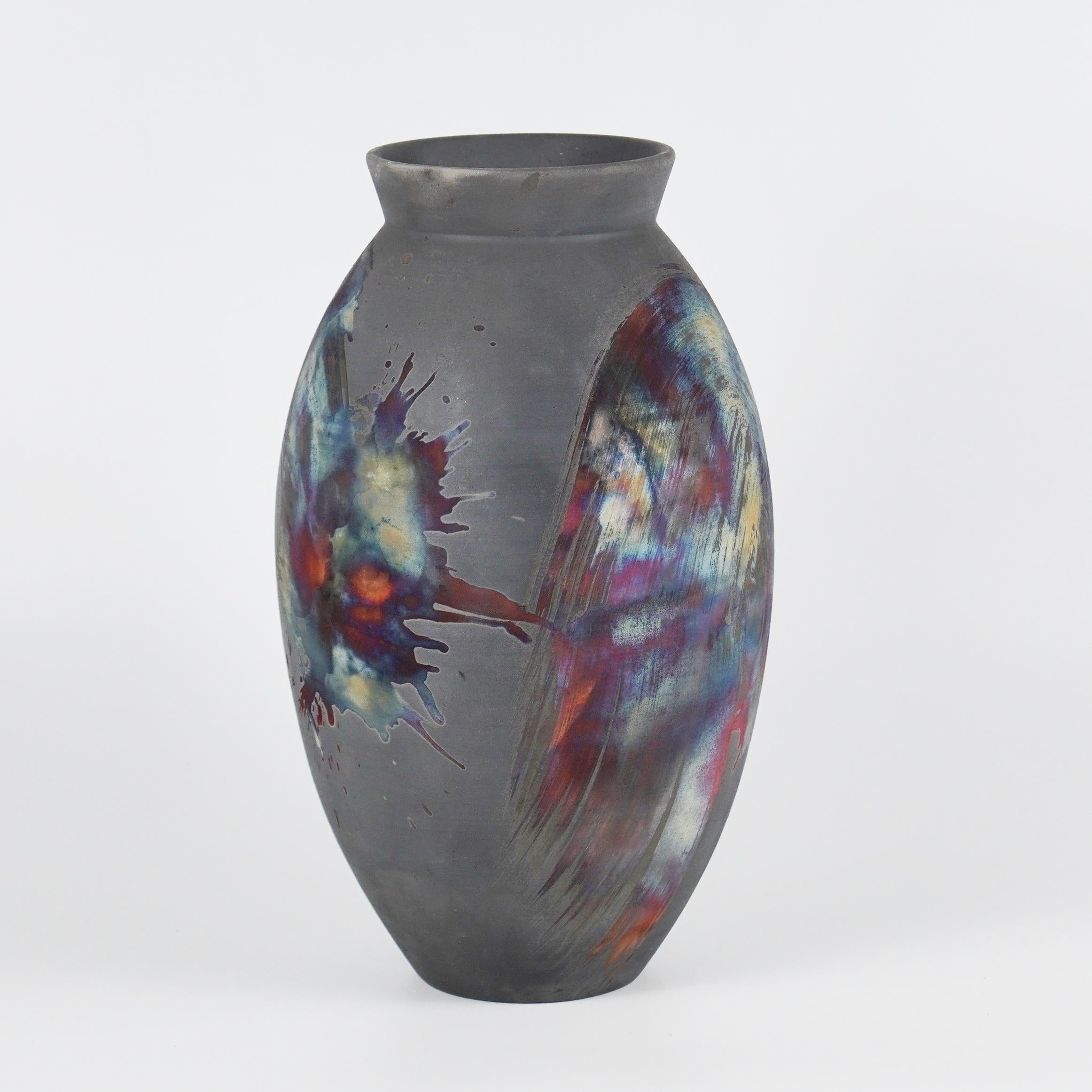 Moderno Vaso ovale grande cotto Raaquu Raku S/N0000531 Centerpiece Art Series, Malesia in vendita