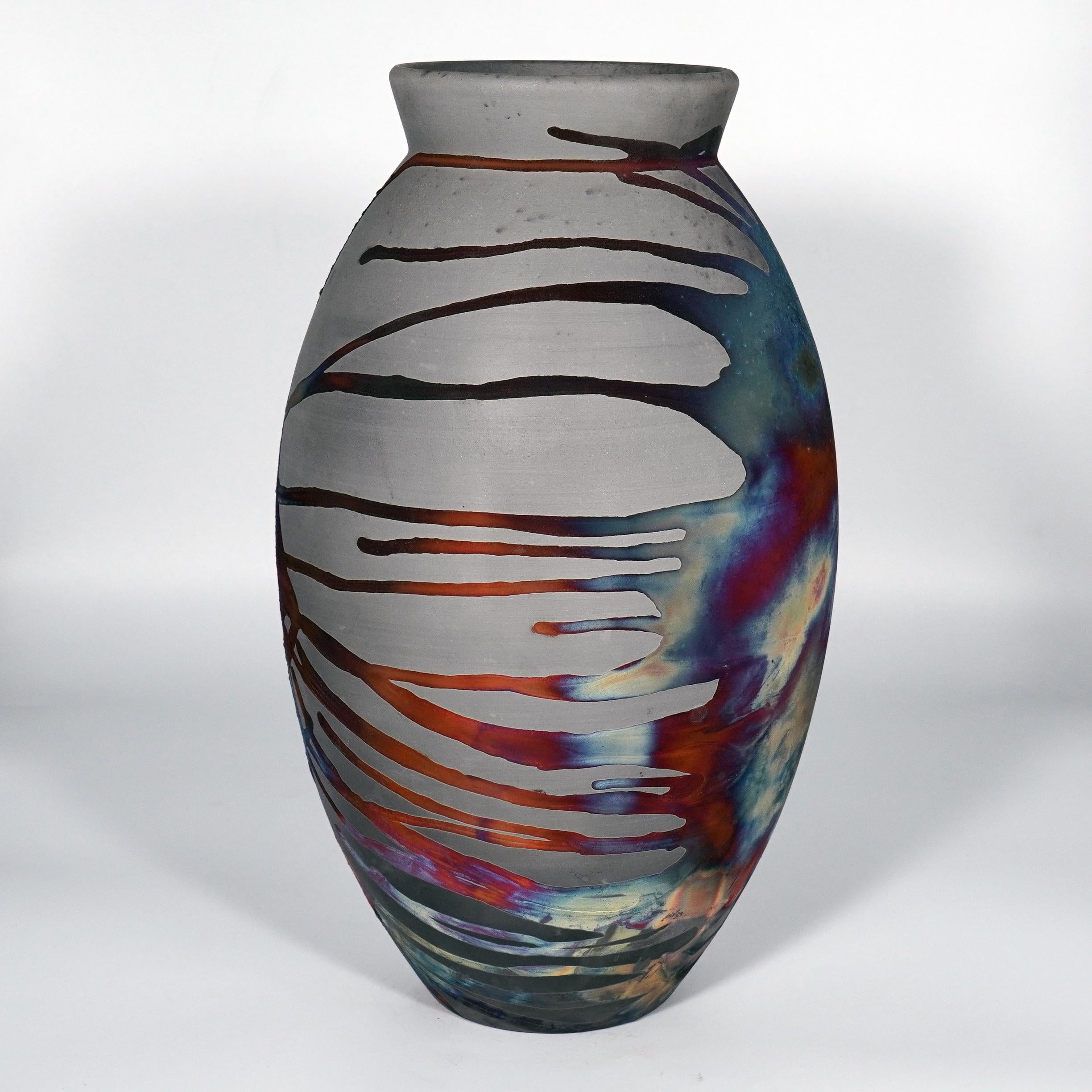 Moderno Vaso ovale grande cotto Raaquu Raku S/N0000823 Centerpiece Art Series, Malesia in vendita