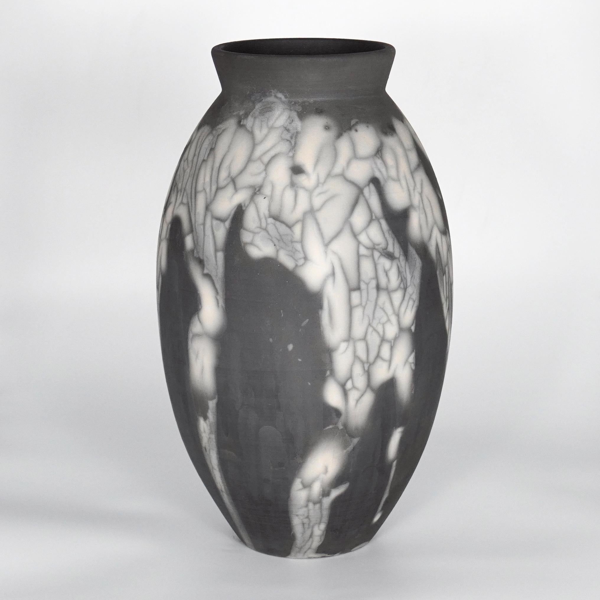 Malese Vaso ovale grande cotto Raaquu Raku S/N0000868 Centerpiece Art Series, Malesia in vendita