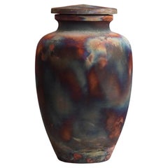 Raaquu Raku Fired Omoide Urn in 170 cubic inches S/N8000007 Art Series, Malaysia