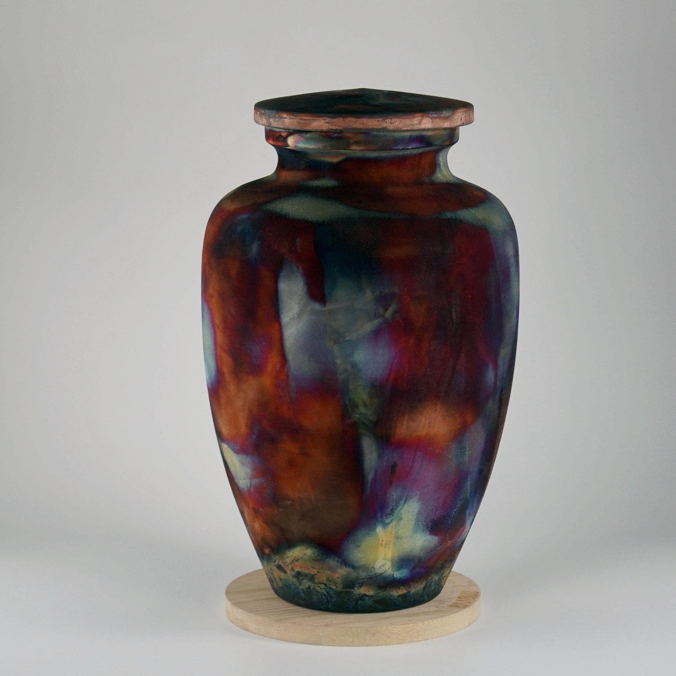 Omoide ~ (思い出) - Memories
 
The passing of a loved one will always be a defining moment in a person's life. The Omoide Urn is a one of a kind ceramic piece that offers a focal point to reminisce on the memories left behind by your loved one.
