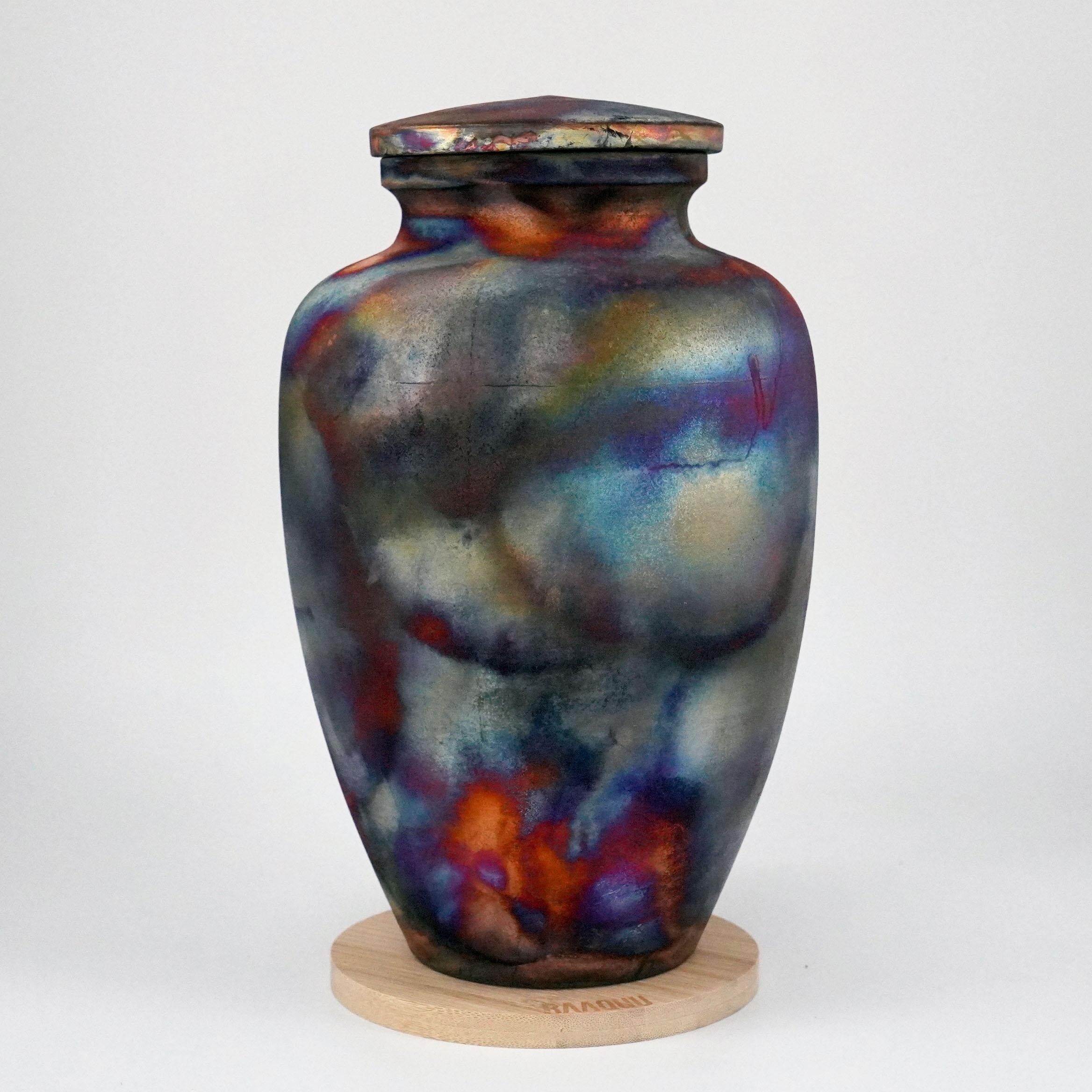 Omoide ~ (思い出) - Memories
 
The passing of a loved one will always be a defining moment in a person's life. The Omoide Urn is a one of a kind ceramic piece that offers a focal point to reminisce on the memories left behind by your loved one.
