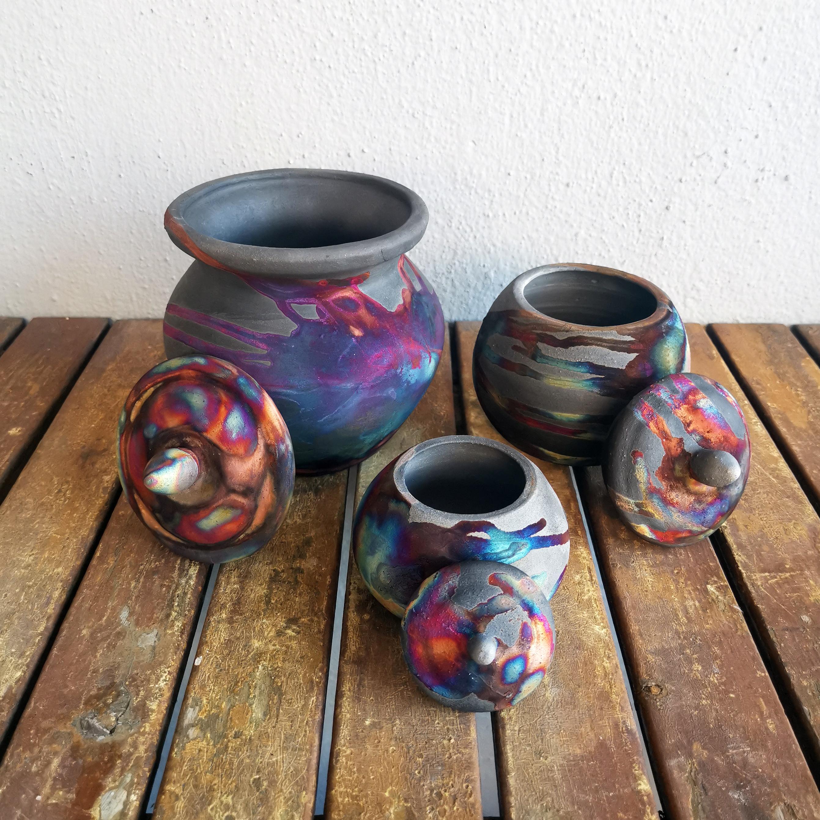 Malaysian Raaquu Urn Set - Carbon Copper - Ceramic Raku Pottery For Sale