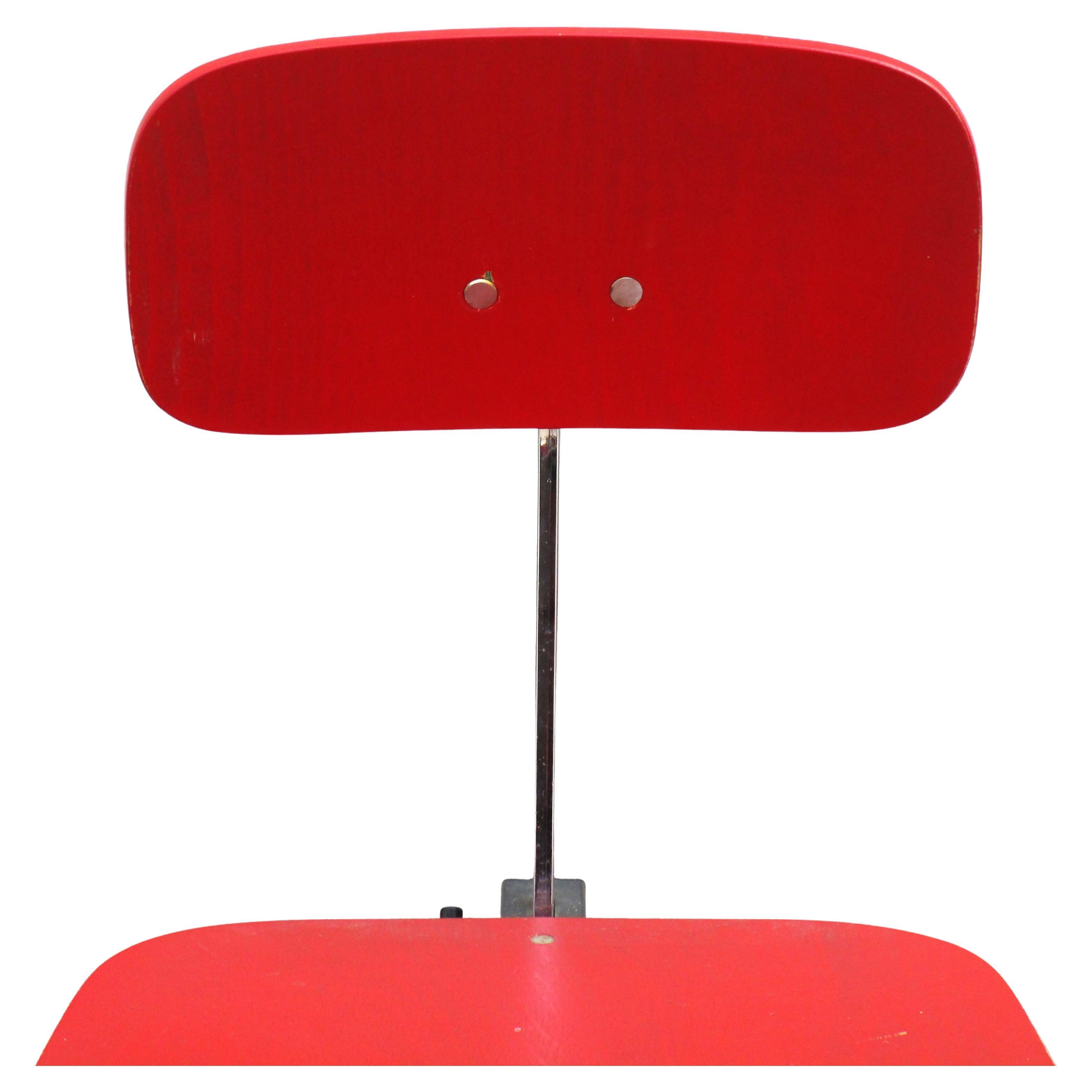 Émaillé Chaise de bureau pivotante Kevi de Rabami Stole Denmark, Circa 1970 en vente