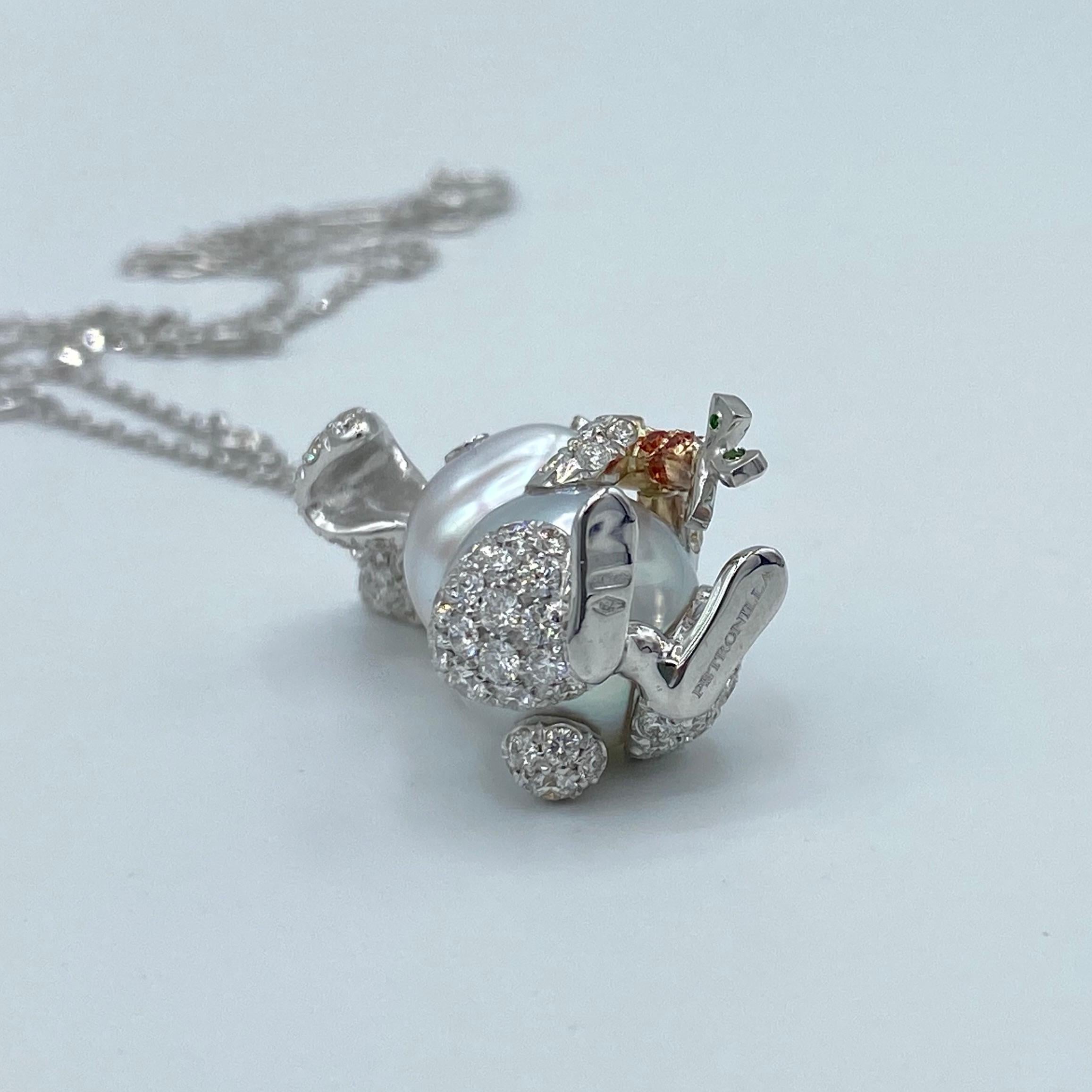 Rabbit White Black Diamond Orange Sapphire Tsavorite 18Kt Gold Pendant Necklace In New Condition In Bussolengo, Verona