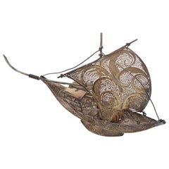 Rabelo boat in silver with filigree mesh