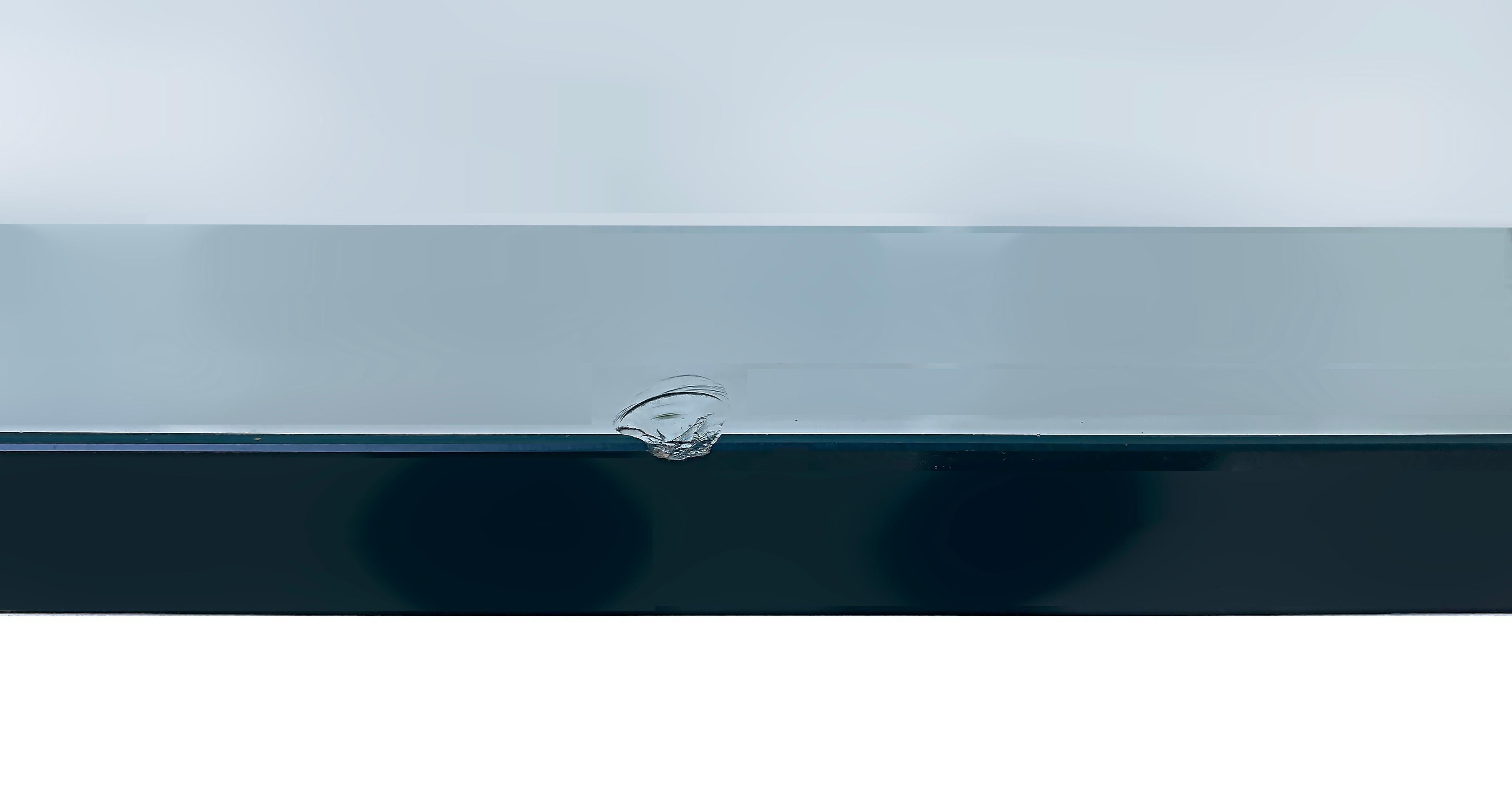 Ovaler, pulverbeschichteter Schmiedeeisen-Esstisch mit dicker Glasplatte, Race-Track im Angebot 2