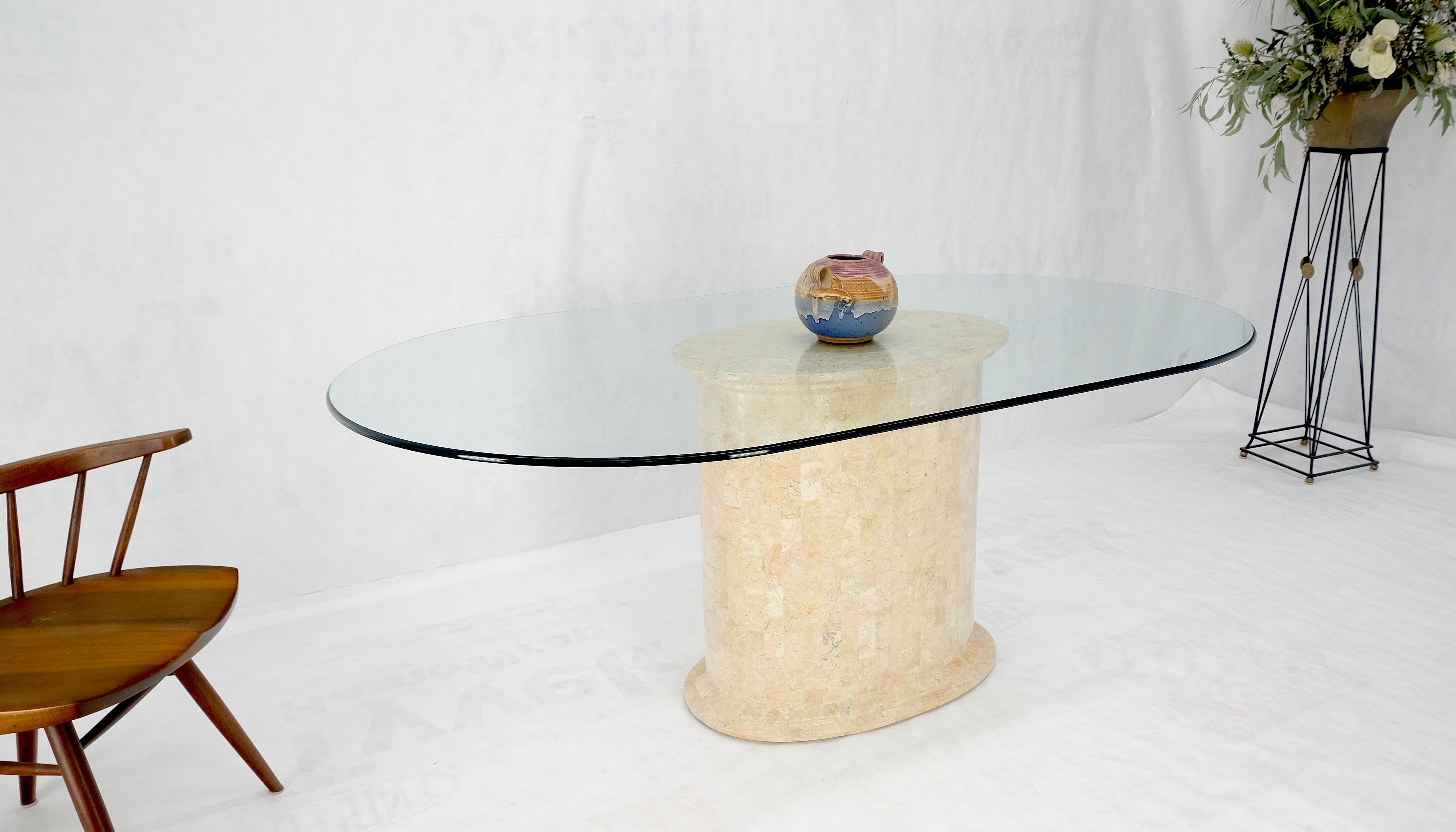 Racetrack Oval Glass Top Single Tessellated Marble Pedestal Base Dining Table  im Angebot 3