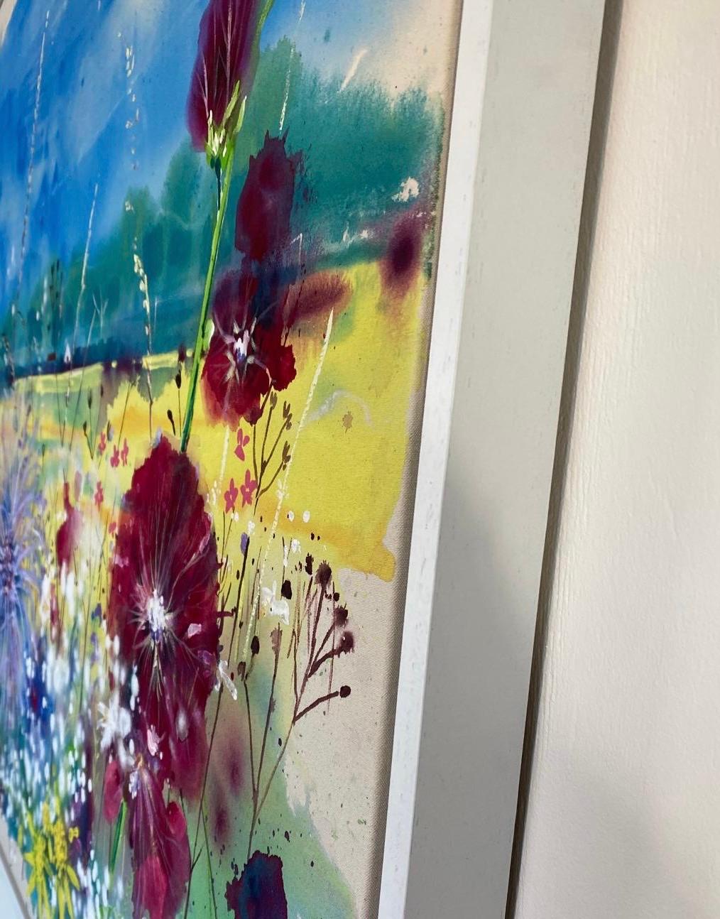Hollyhock dans le bocage, peinture originale, contemporaine en vente 2