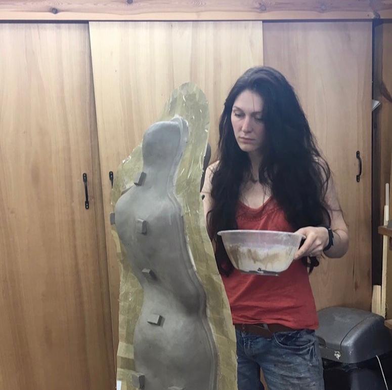 Zeitgenössische Nude-Skulptur einer Frau aus Edelstahl „Echo Vigils Echo“  im Angebot 5