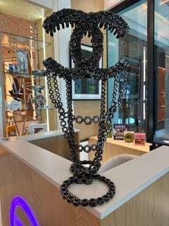 RACHEL B & ICON- Ch statue