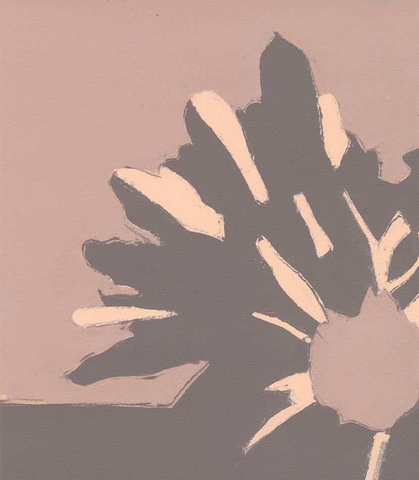 Bud Vase VI (Wedding Present) (astratto, natura morta, monotipo, fiori, neutro) - Print di Rachel Burgess