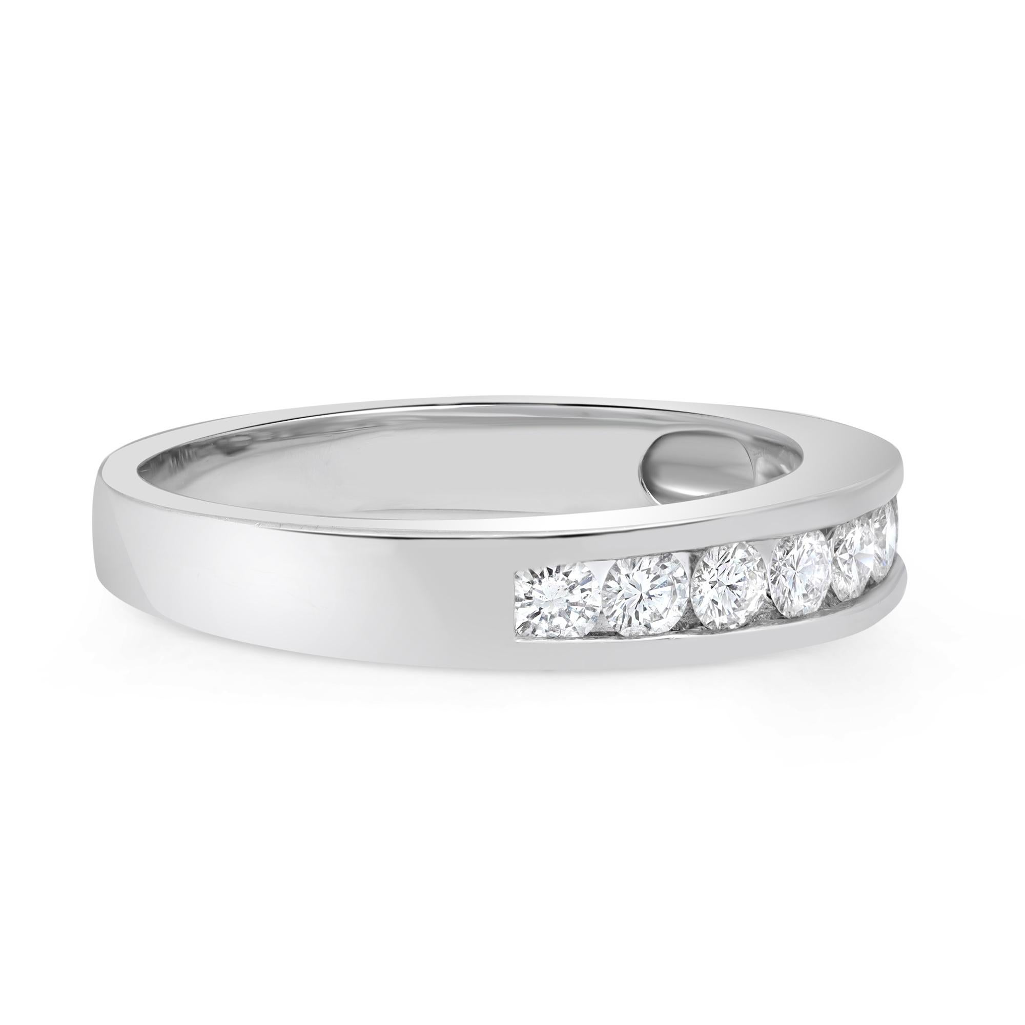 Modern Rachel Koen 0.50cttw Round Cut Diamond Wedding Band Ring Platinum For Sale