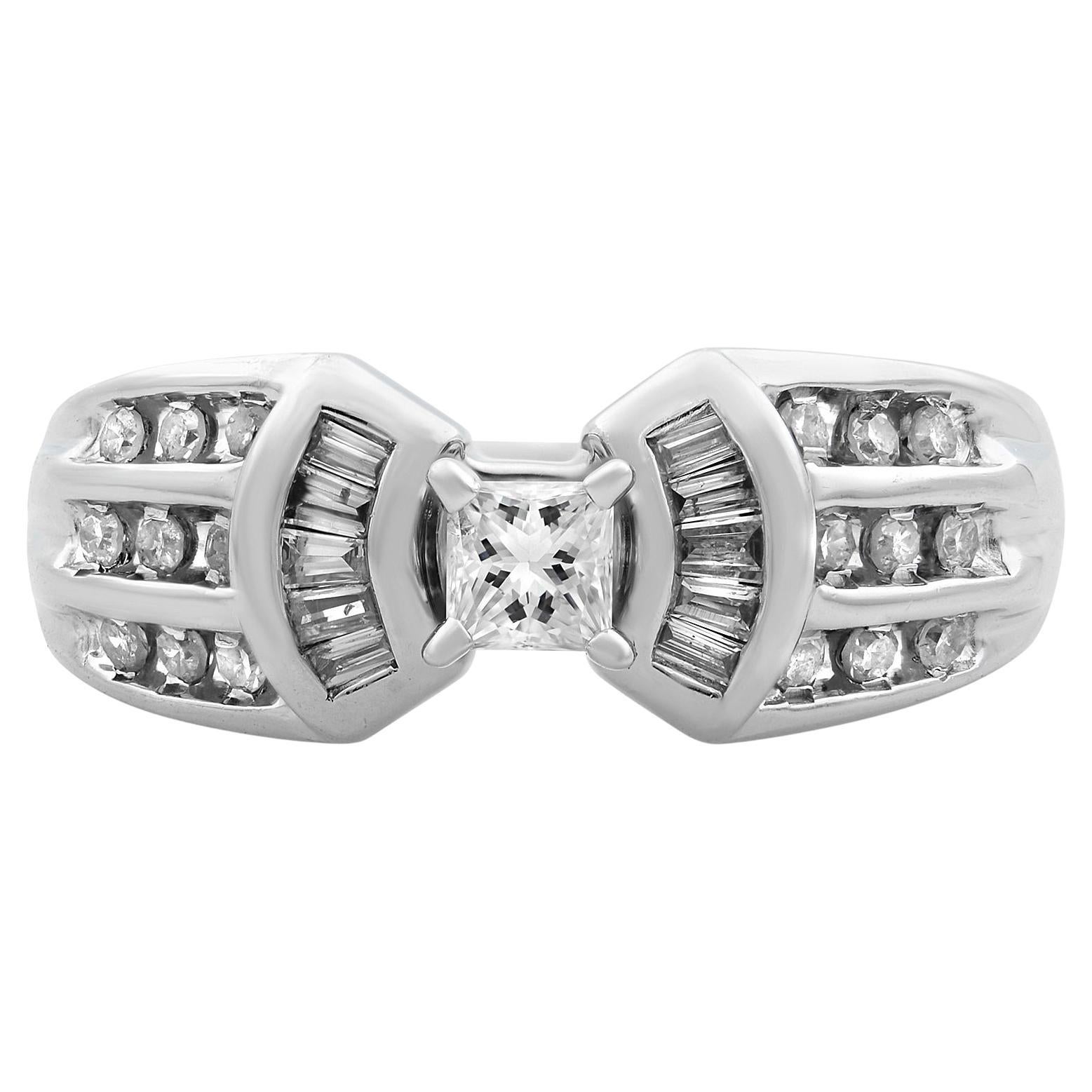 Rachel Koen Bague de fiançailles en or blanc 14 carats avec diamants 0,75 carat en vente
