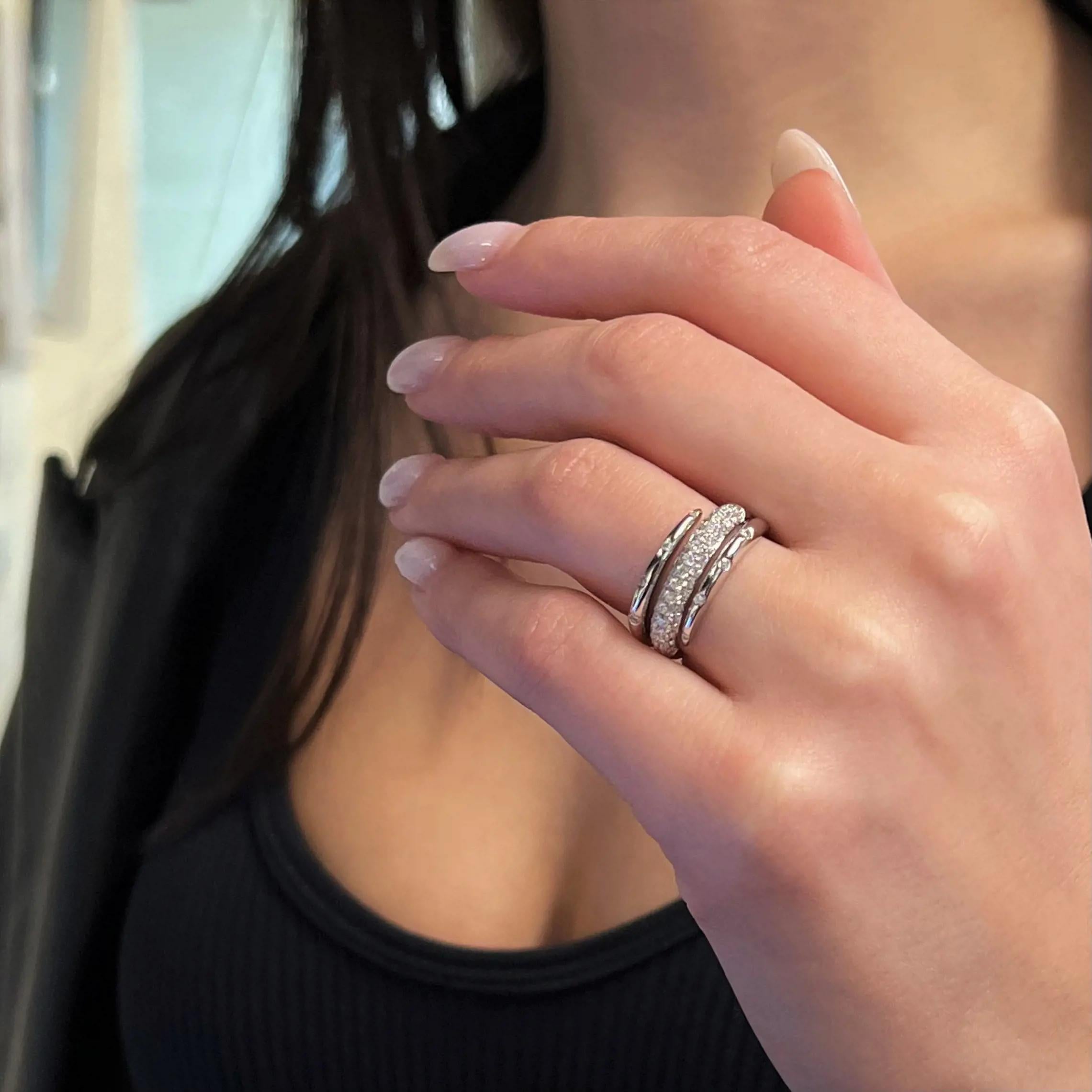 Women's Rachel Koen 0.77Cttw Round Cut Diamond Spiral Band Ring 18K White Gold For Sale