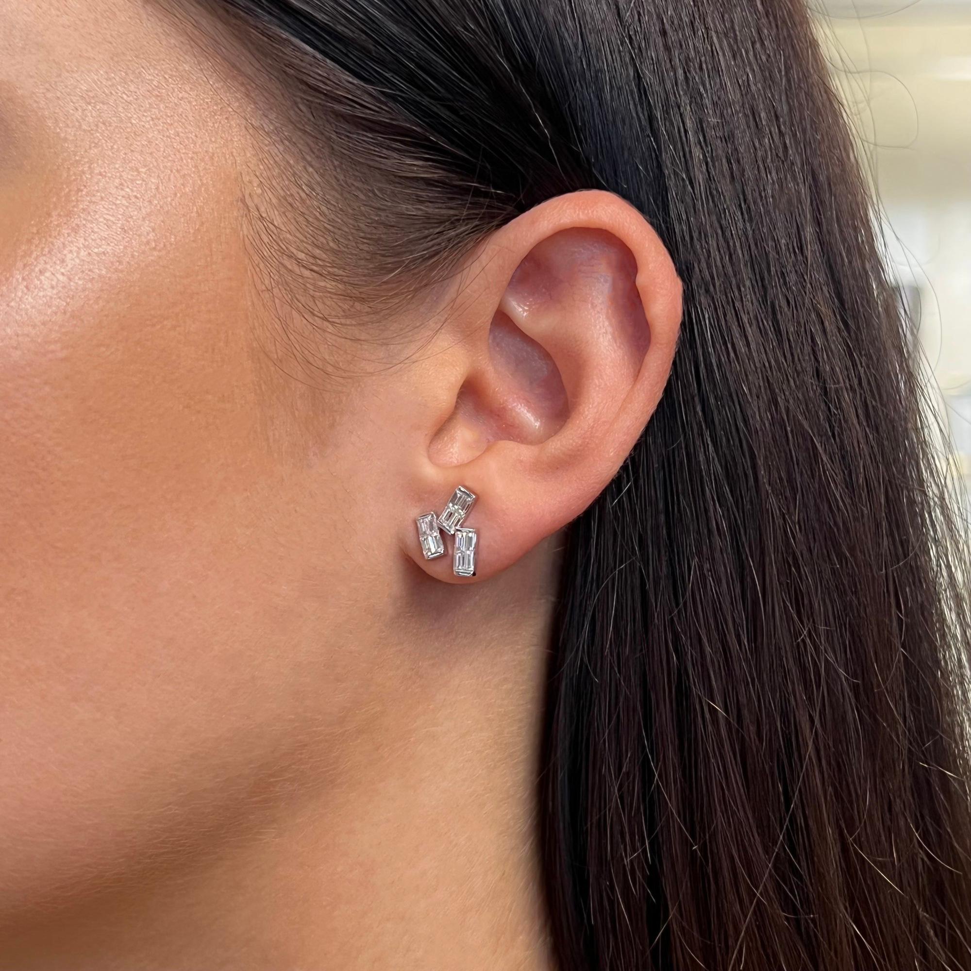 Rachel Koen 0.90Cttw Baguette Cut Diamond Stud Earrings 18K White Gold In New Condition For Sale In New York, NY