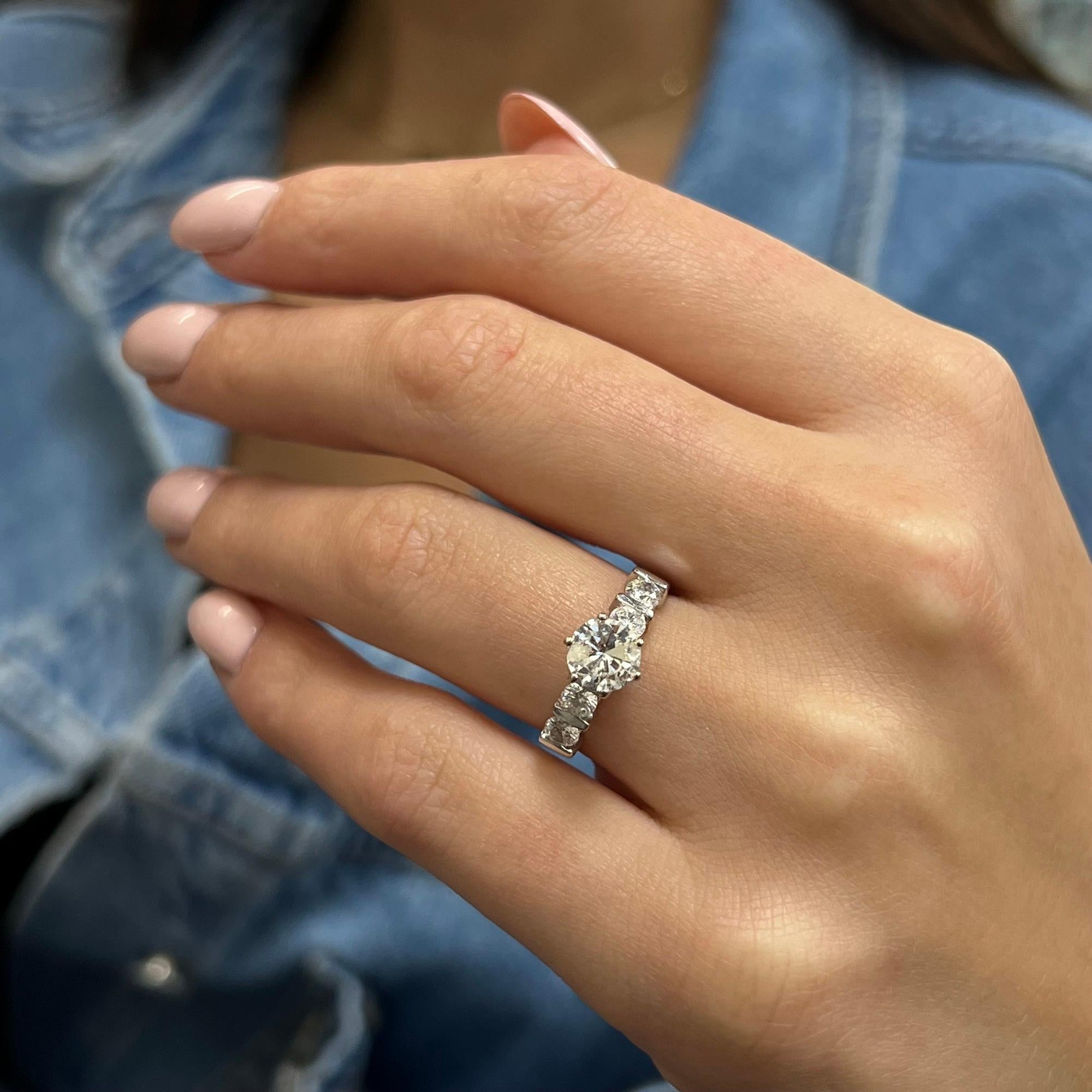 Women's Rachel Koen 1.35Cttw Round Cut Diamond Engagement Ring 14K White Gold Size 5.75 For Sale