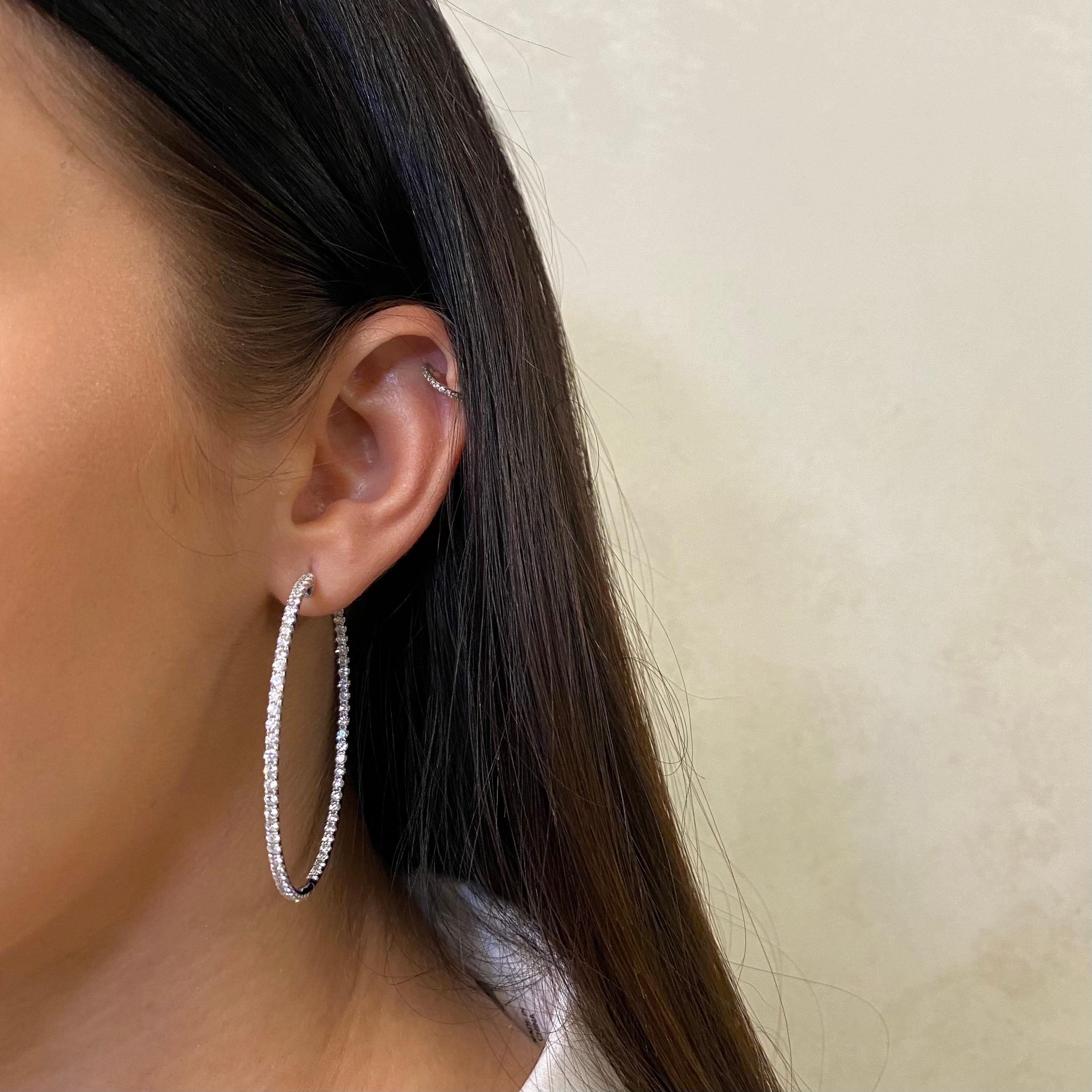 Rachel Koen 18 Karat White Gold Pave Diamond Large Hoop Earrings 4.00 Carat In New Condition For Sale In New York, NY