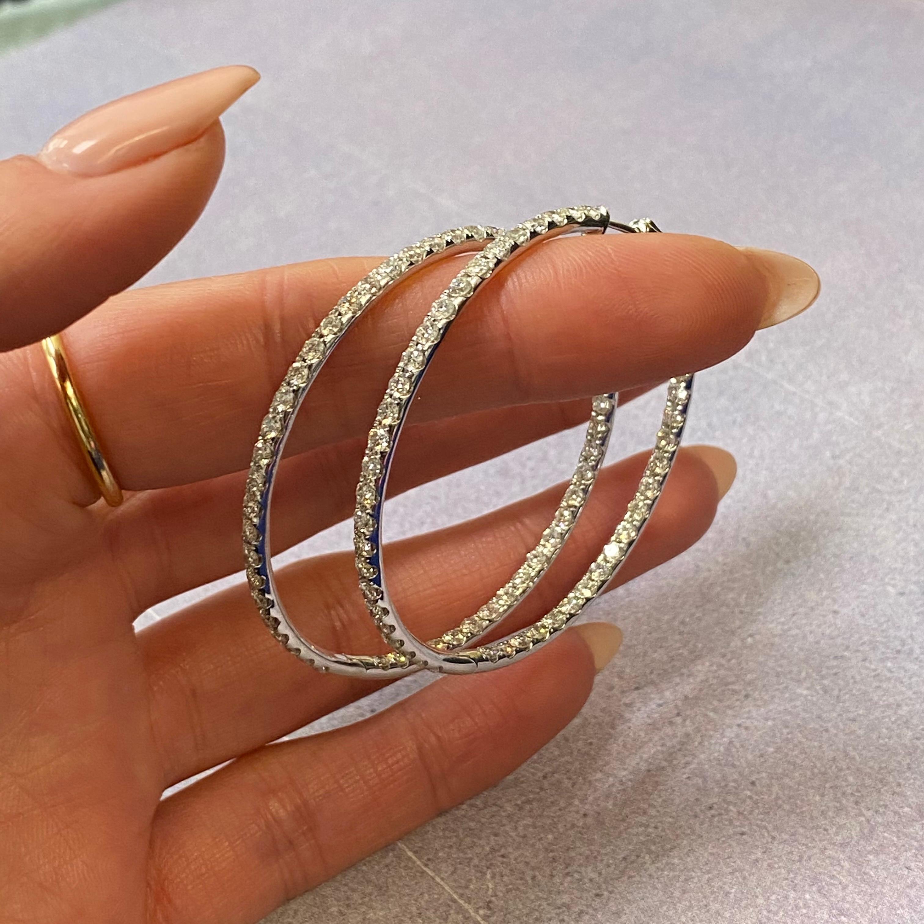 Rachel Koen 18 Karat White Gold Pave Diamond Medium Hoop Earrings 4.60 Carat In New Condition For Sale In New York, NY