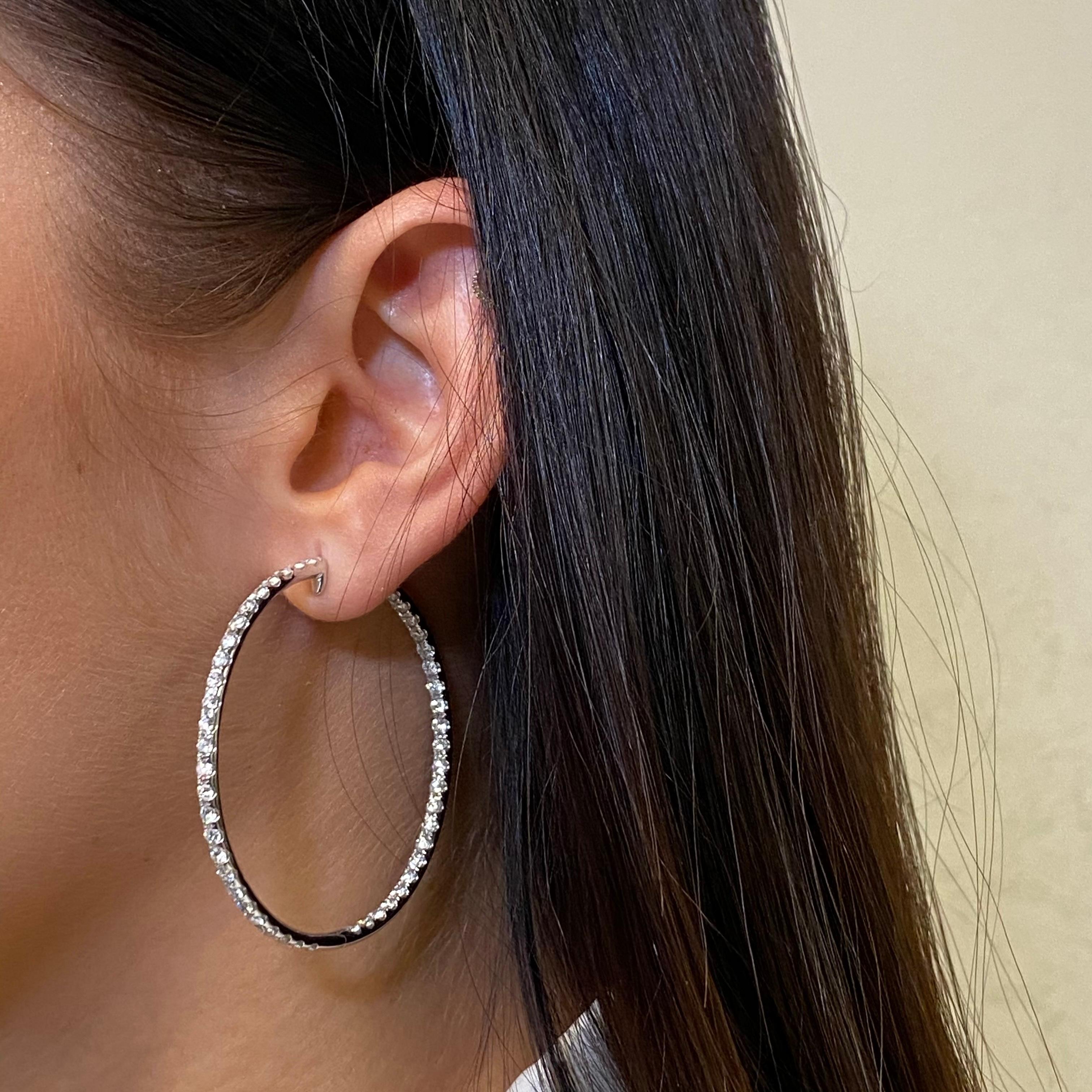 Women's Rachel Koen 18 Karat White Gold Pave Diamond Medium Hoop Earrings 4.60 Carat For Sale
