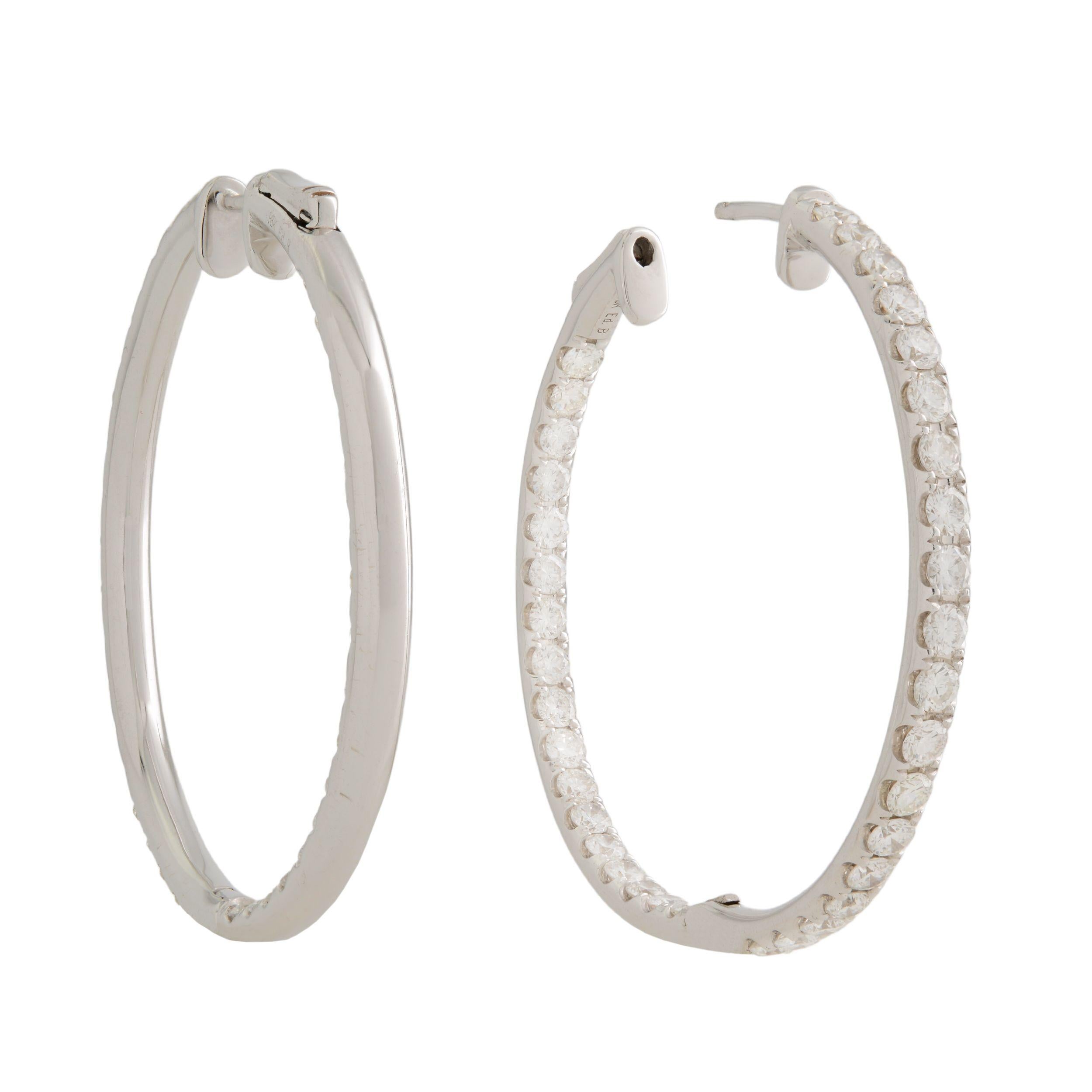 Modern Rachel Koen 18 Karat White Gold Pave Diamond Small Hoop Earrings 3.50 Carat For Sale