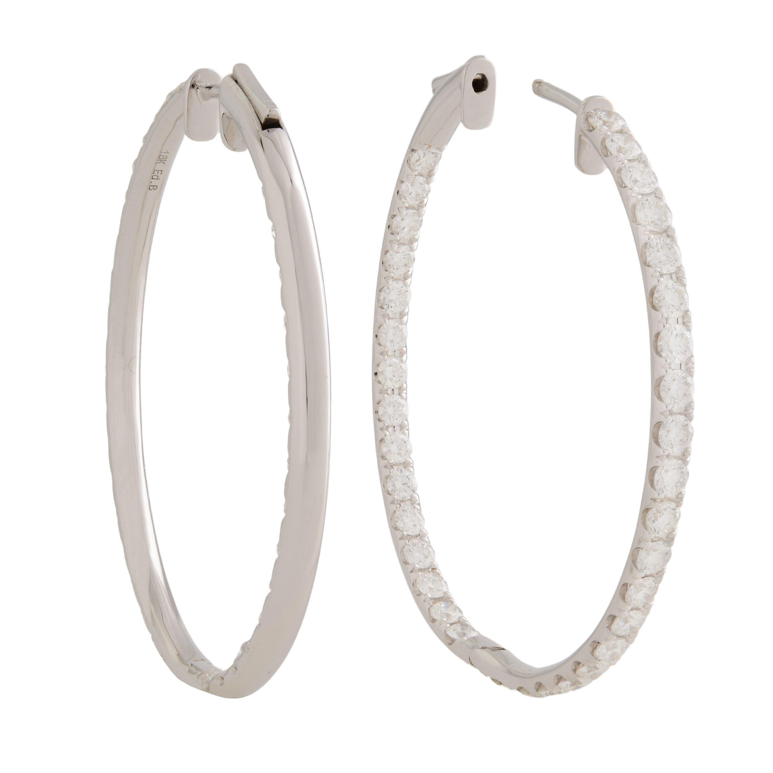 Modern Rachel Koen 18 Karat White Gold Pave Diamond Small Oval Hoop Earrings 3.30 Carat For Sale