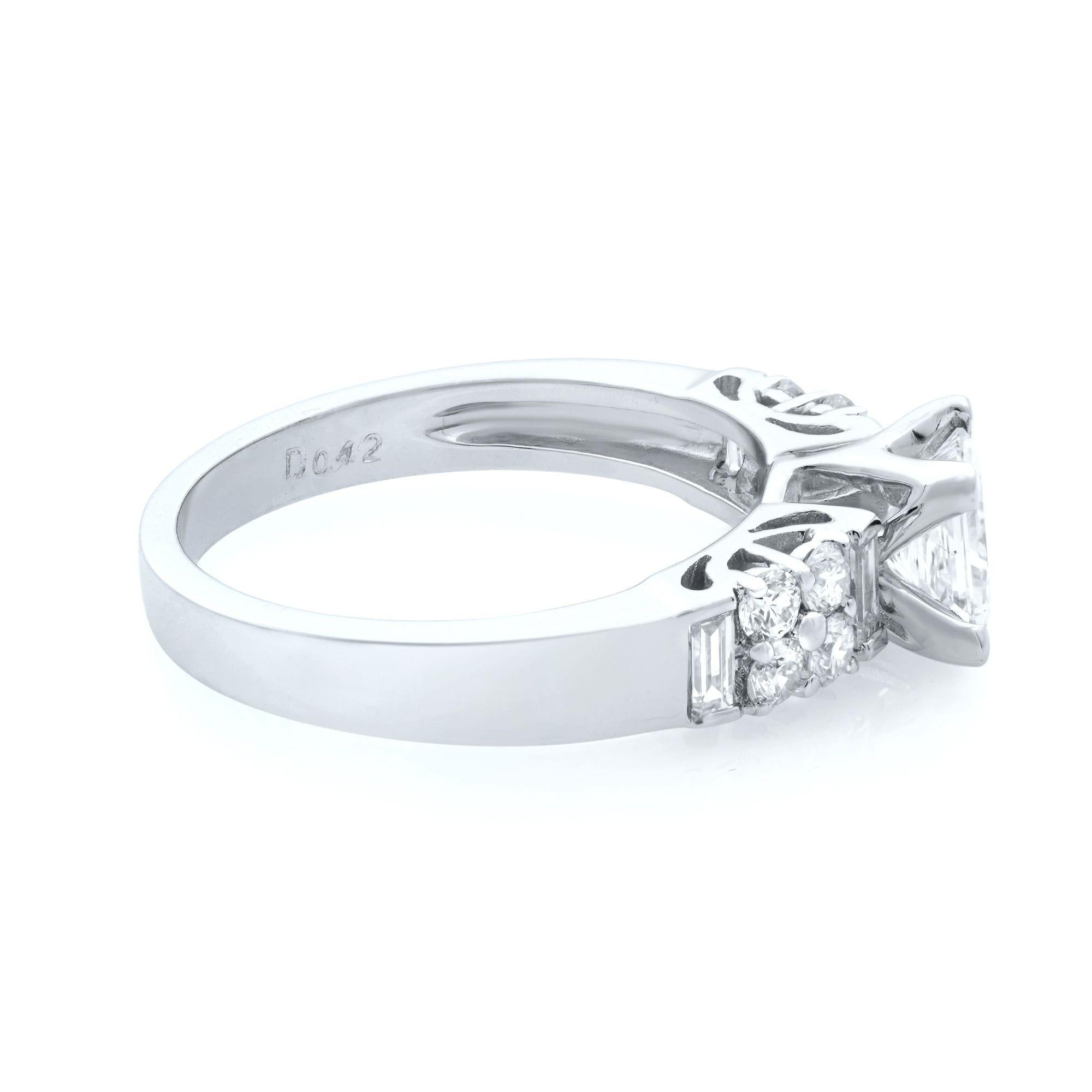 Modern Rachel Koen 18 Karat White Gold Princess Cut Diamond Engagement Ring 1.00 Carat For Sale