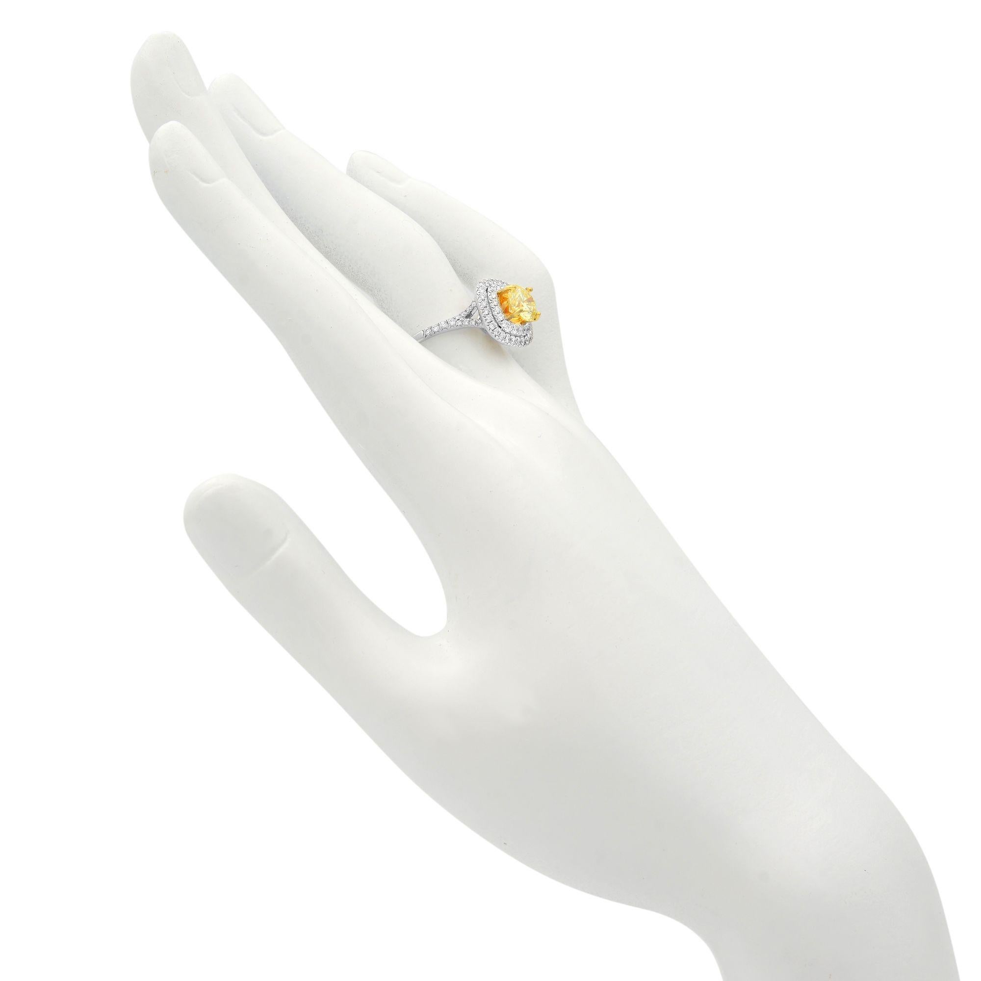 Women's Rachel Koen 18 Karat White Gold Round Cut Fancy Yellow Diamond Ring 1.13 Carat For Sale