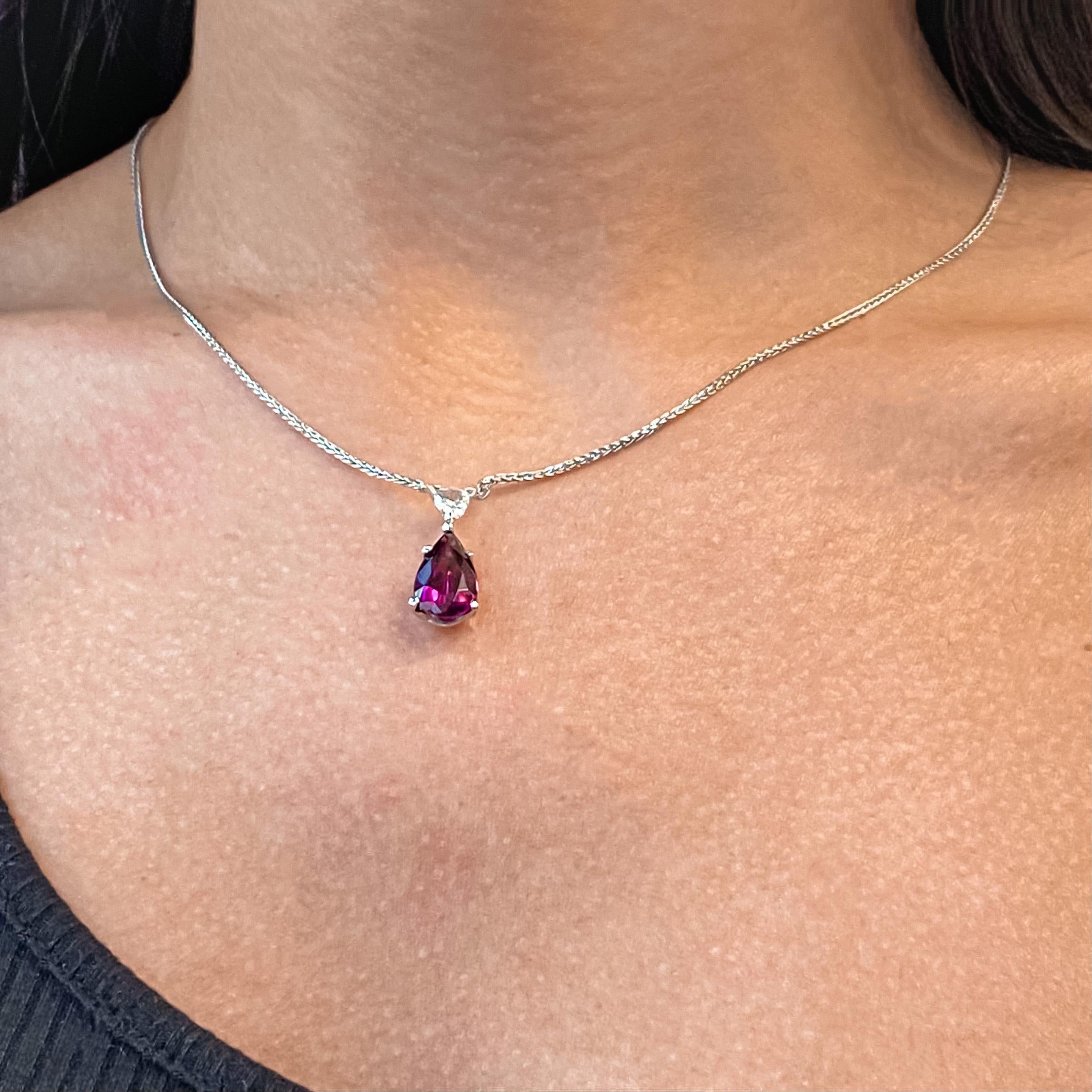 Rachel Koen 18k White Gold 4.54ct Purple Garnet & Diamond Pendant Necklace In New Condition For Sale In New York, NY