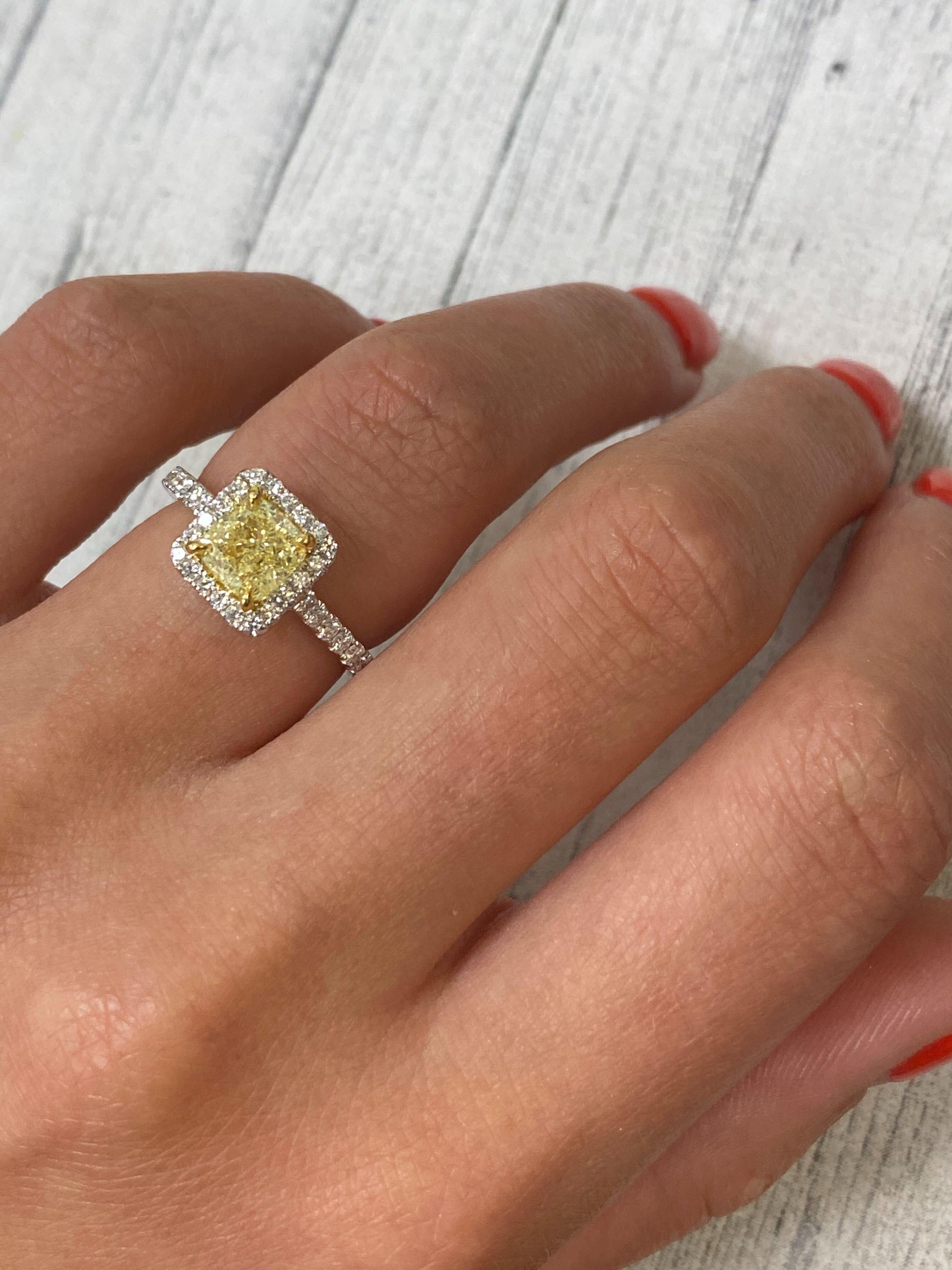 Women's Rachel Koen 18 Karat White Gold Fancy Yellow Diamond Ring with Halo 1.36 Carat