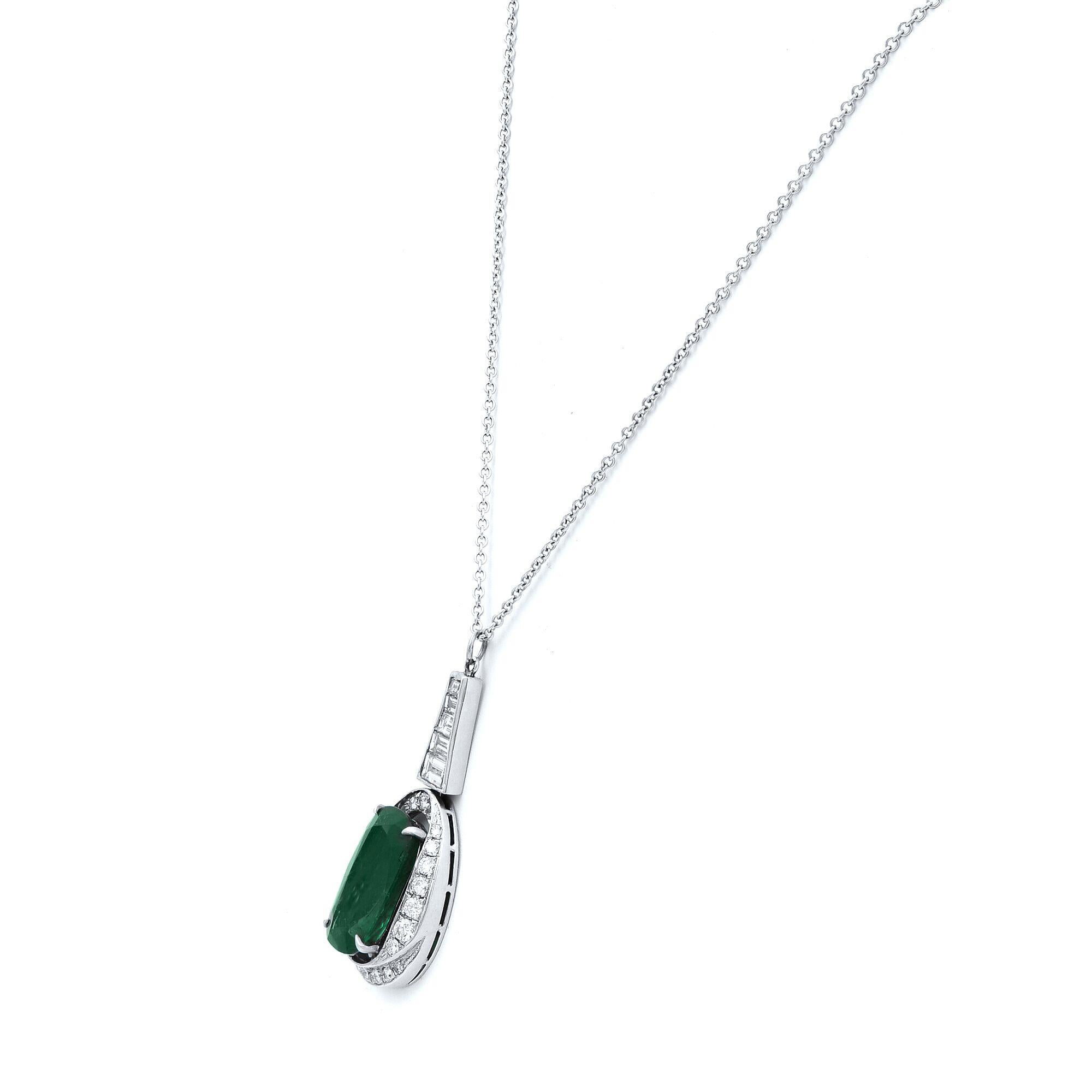 Modern Rachel Koen 18 Karat White Gold Green Emerald Oval Diamond Pendant