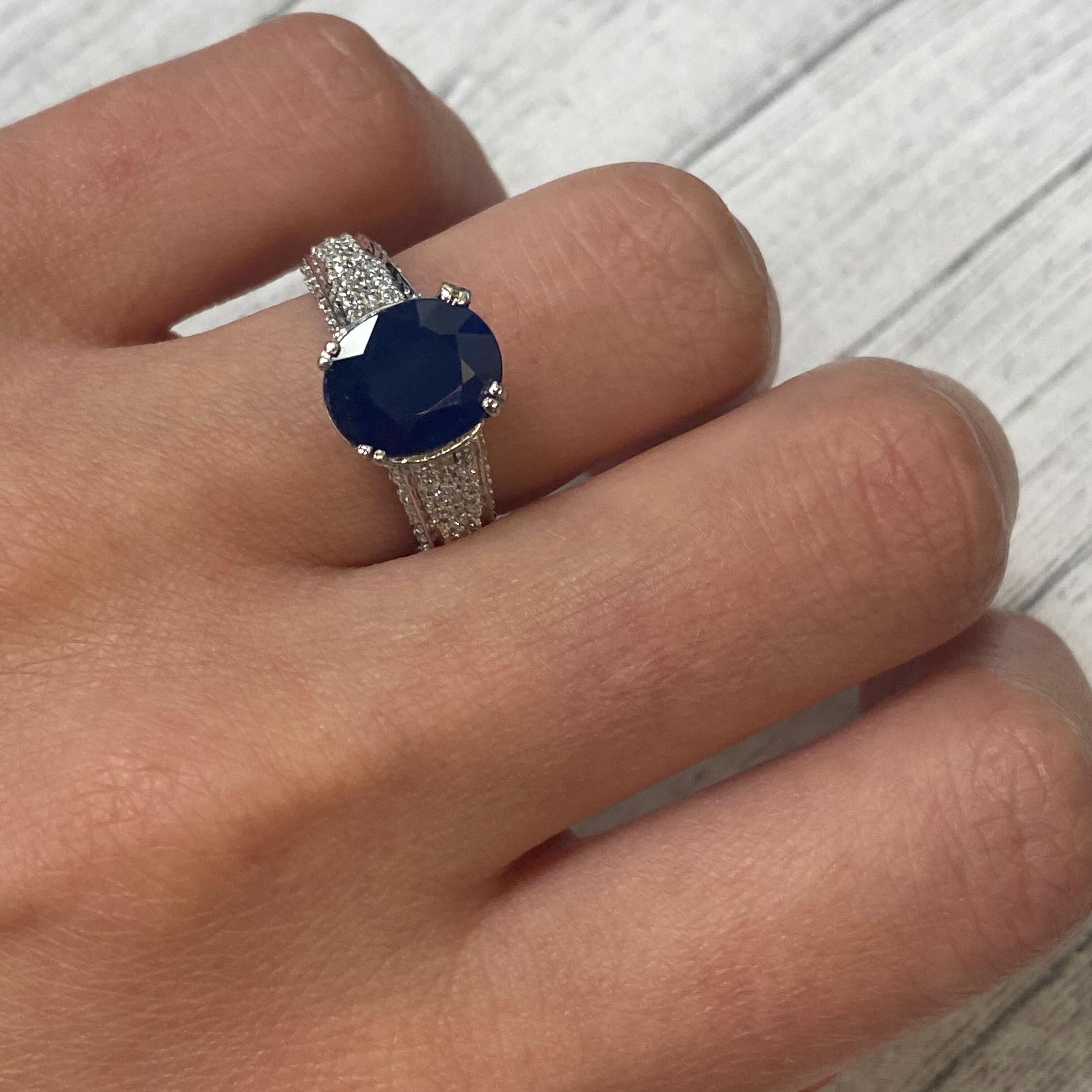 Rachel Koen 18K White Gold Oval Blue Sapphire & Diamonds Engagement Ring For Sale 1