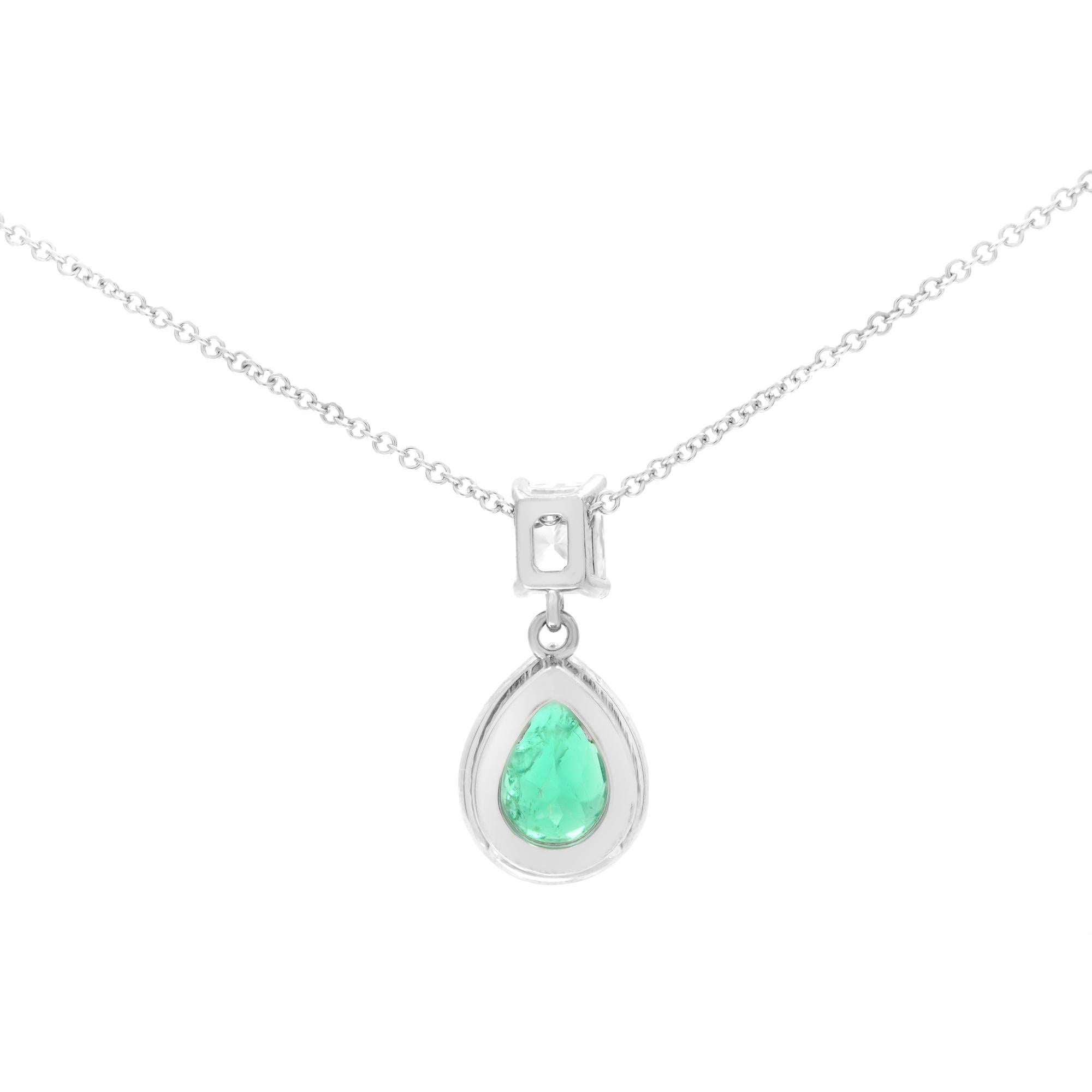 Modern Rachel Koen 18k White Gold Pear Shape Green Emerald & Diamond Pendant Necklace For Sale