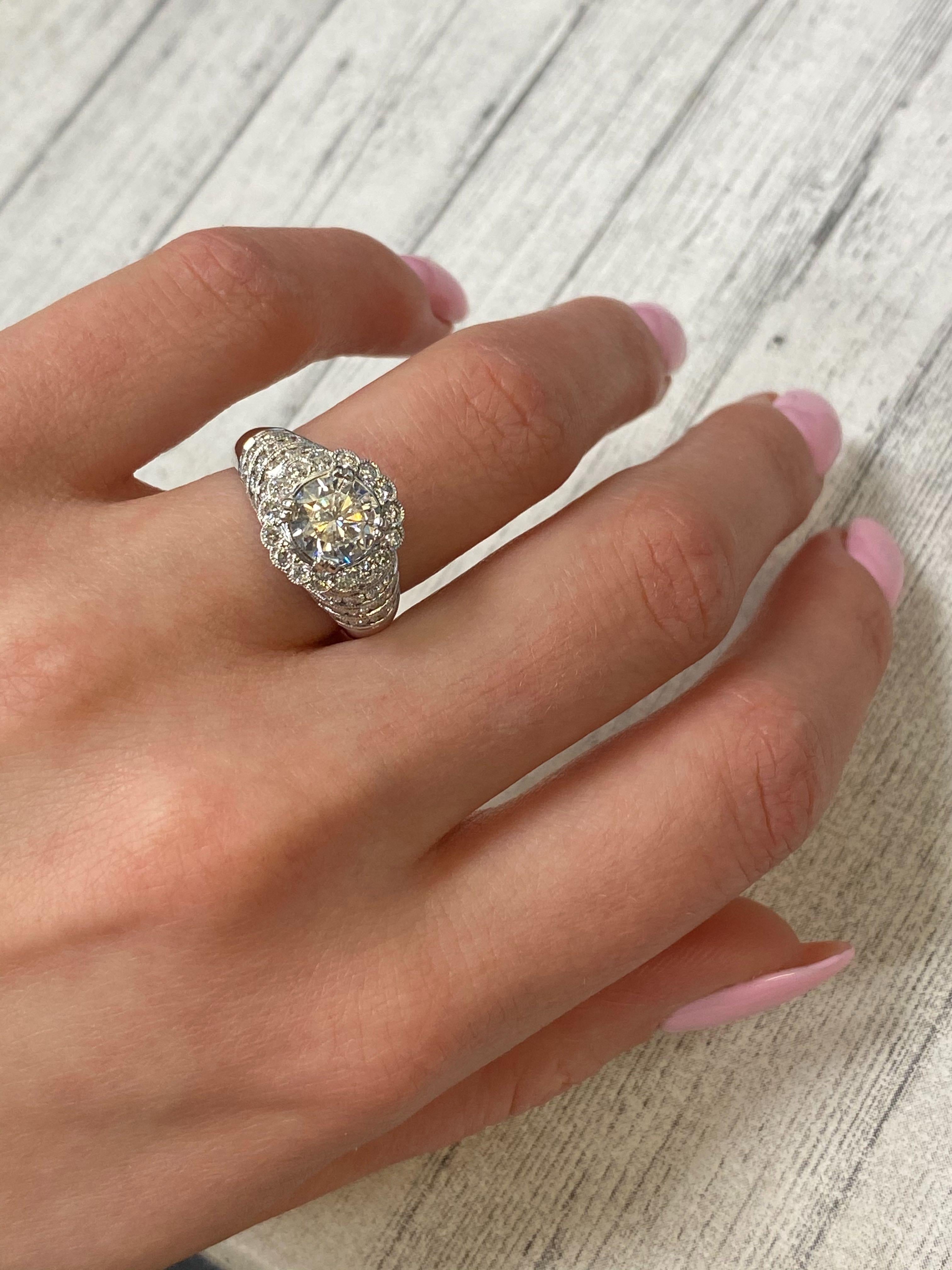 Rachel Koen 18 Karat White Gold Round Cut Diamond Engagement Ring 2.73 Carat For Sale 1
