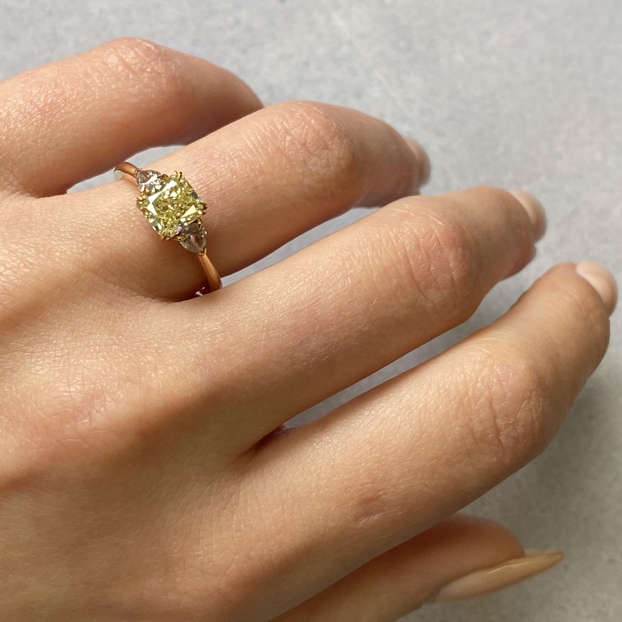 Rachel Koen 18K Yellow Gold Asscher and Pear Shaped Three-Stone Ring 1.37 Carat 2