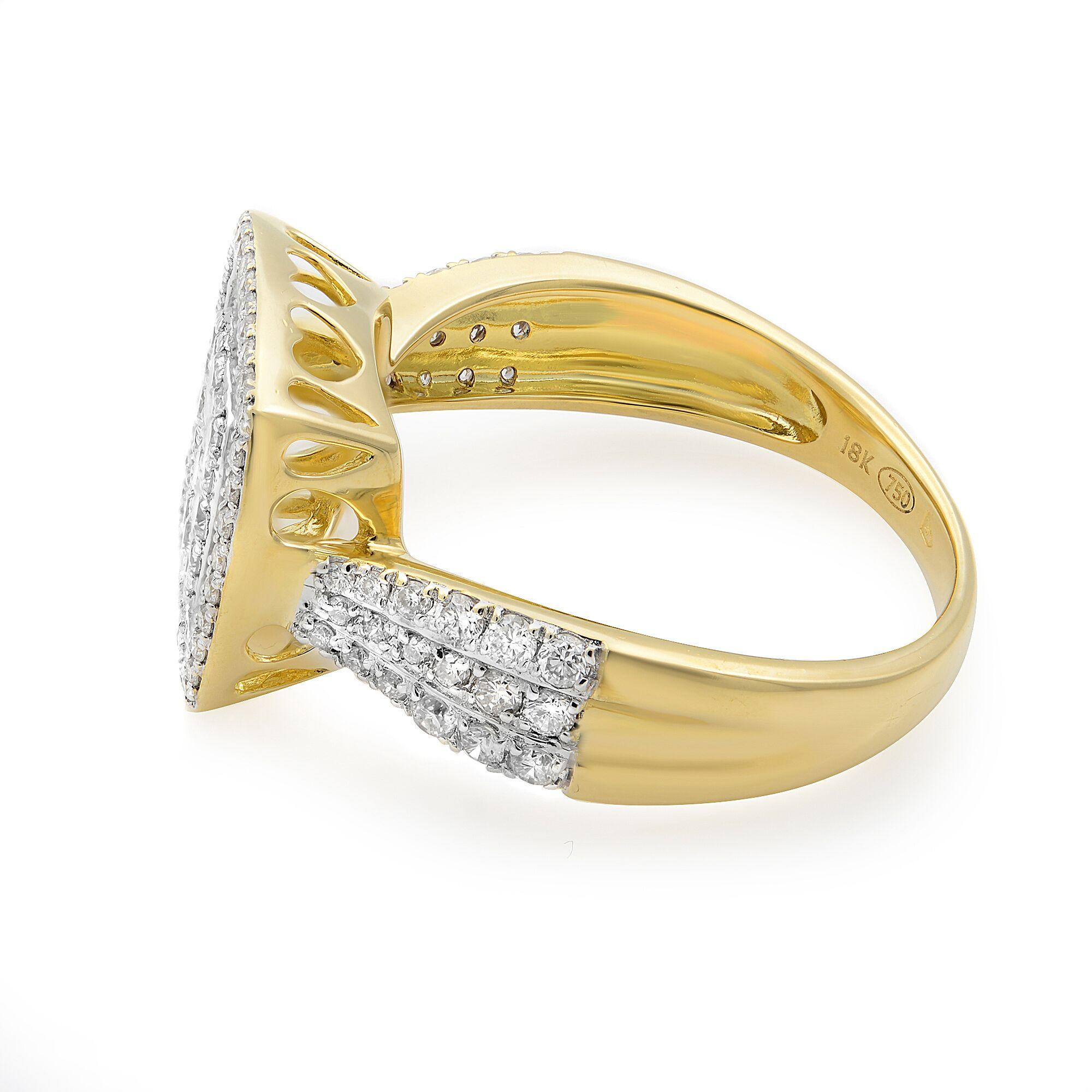 Dieser wunderschöne Verlobungsring aus 18 Karat Weißgold in Form eines kissenförmigen Multi-Diamanten-Halos ist mit runden Diamanten im Brillantschliff mit einem Gewicht von ca. 0,95cttw besetzt. Die Diamanten haben die Reinheit VS2 und die Farbe