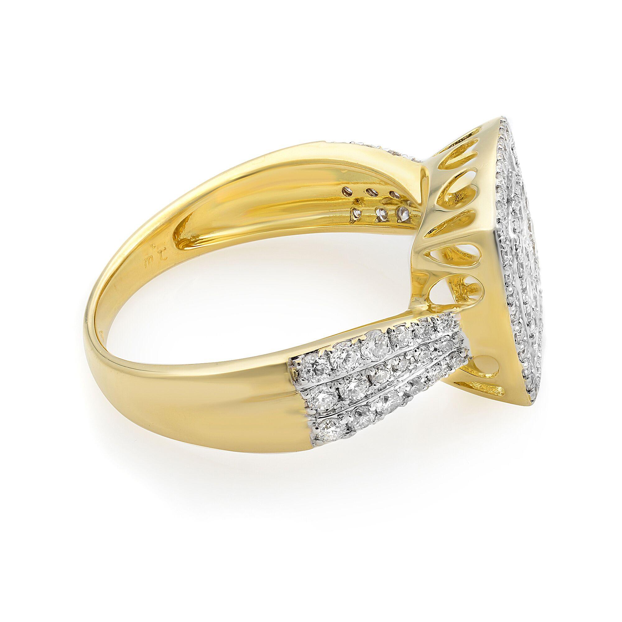 Rachel Koen Verlobungsring mit mehreren Diamanten und Halo aus 18 Karat Gelbgold 0,95 Gesamtkaratgewicht Größe 7 (Moderne) im Angebot