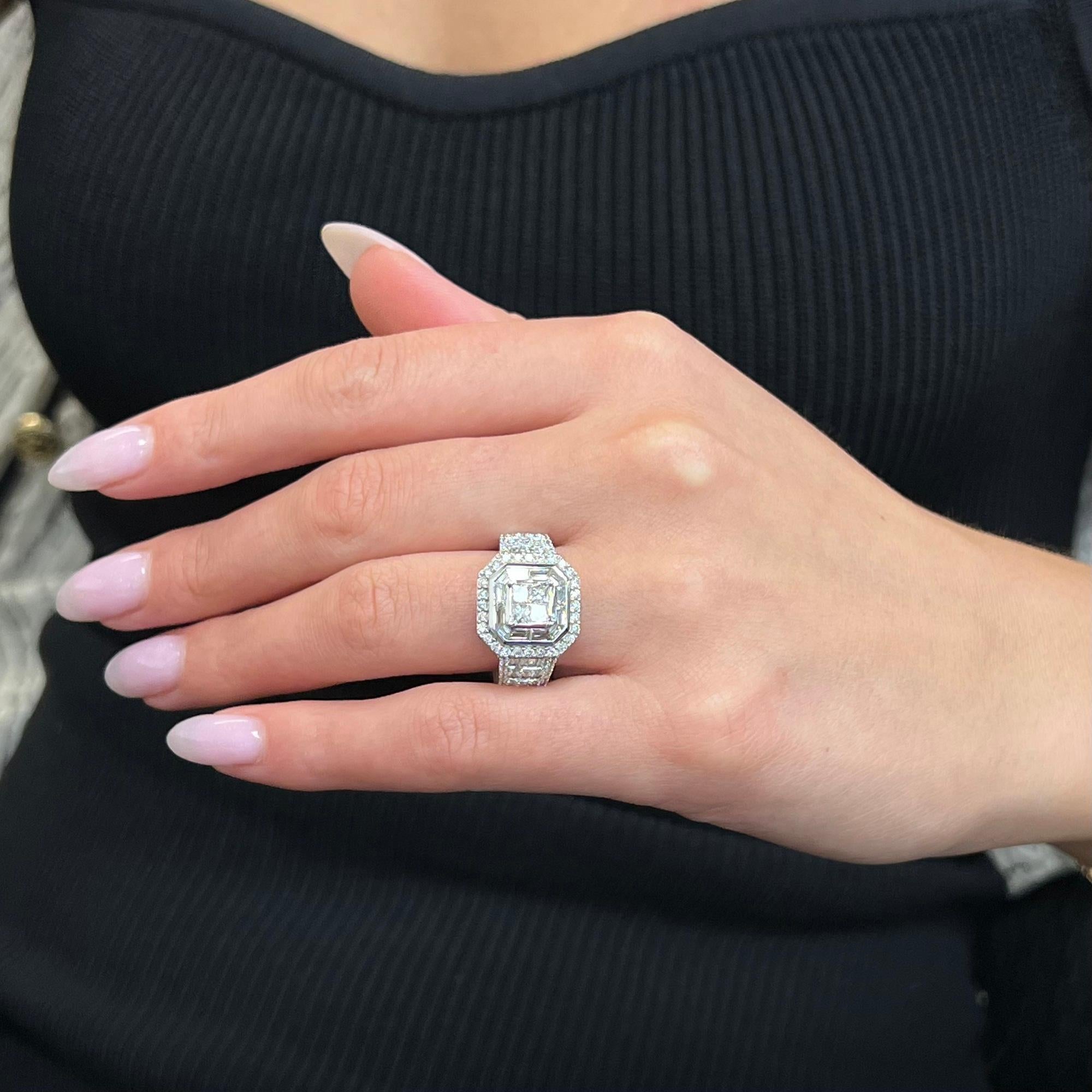 Rachel Koen Verlobungsring mit 2,00 Karat Diamant-Halo, 14 Karat Weißgold im Zustand „Hervorragend“ im Angebot in New York, NY