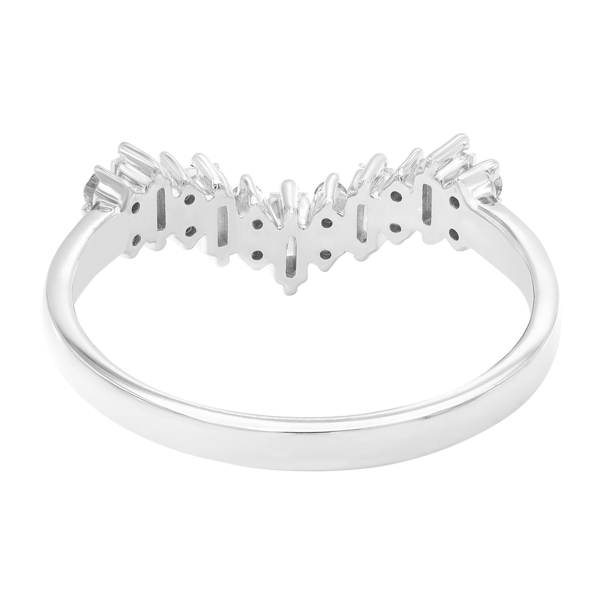 Modern Rachel Koen Baguette Round Cut Diamond V Shaped Ring 14K White Gold 0.29Cttw For Sale