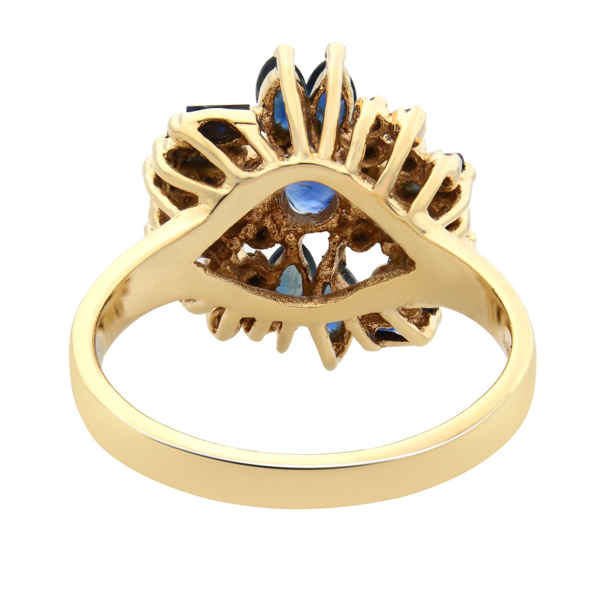 Rachel Koen Blue Sapphire & Diamond Cocktail Ring 14k Yellow Gold In Excellent Condition For Sale In New York, NY