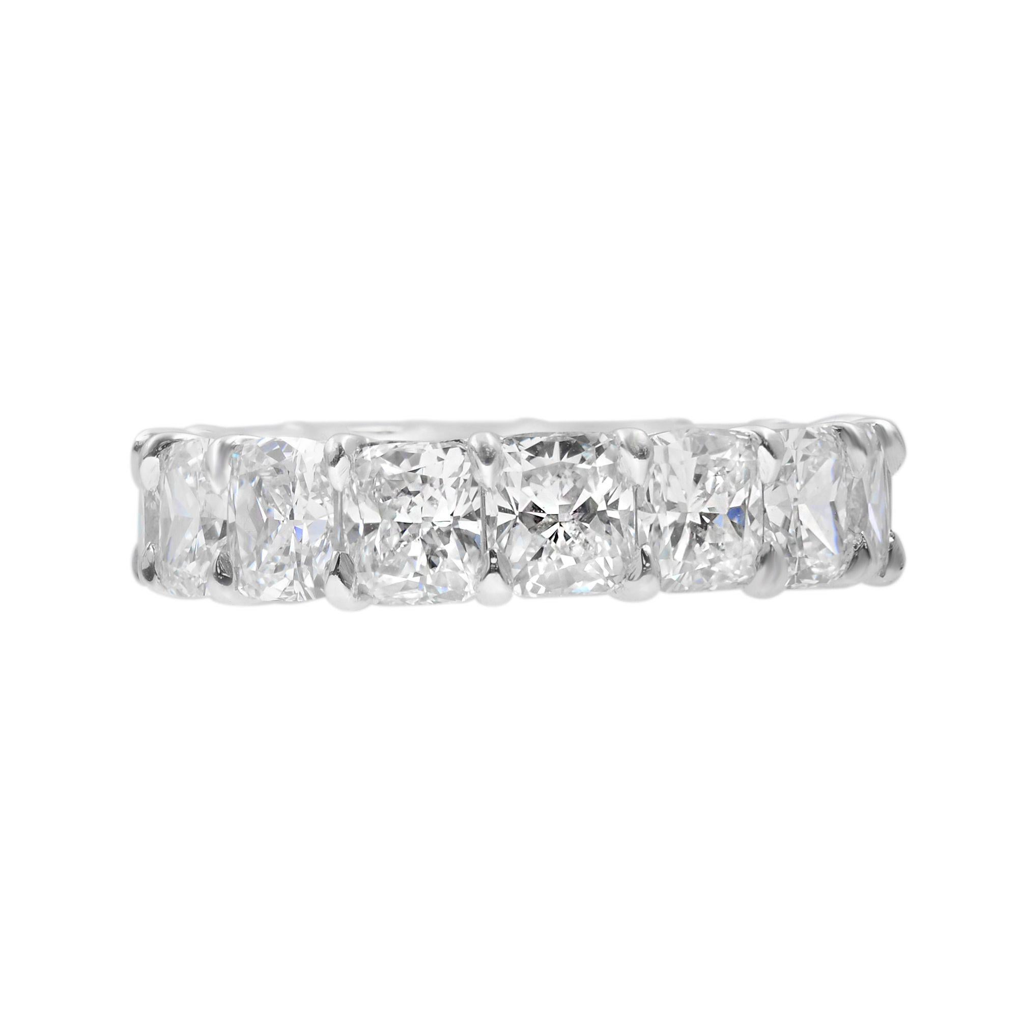Rachel Koen Cushion Cut Diamond Eternity Band Platinum 9.99 Cttw In New Condition For Sale In New York, NY